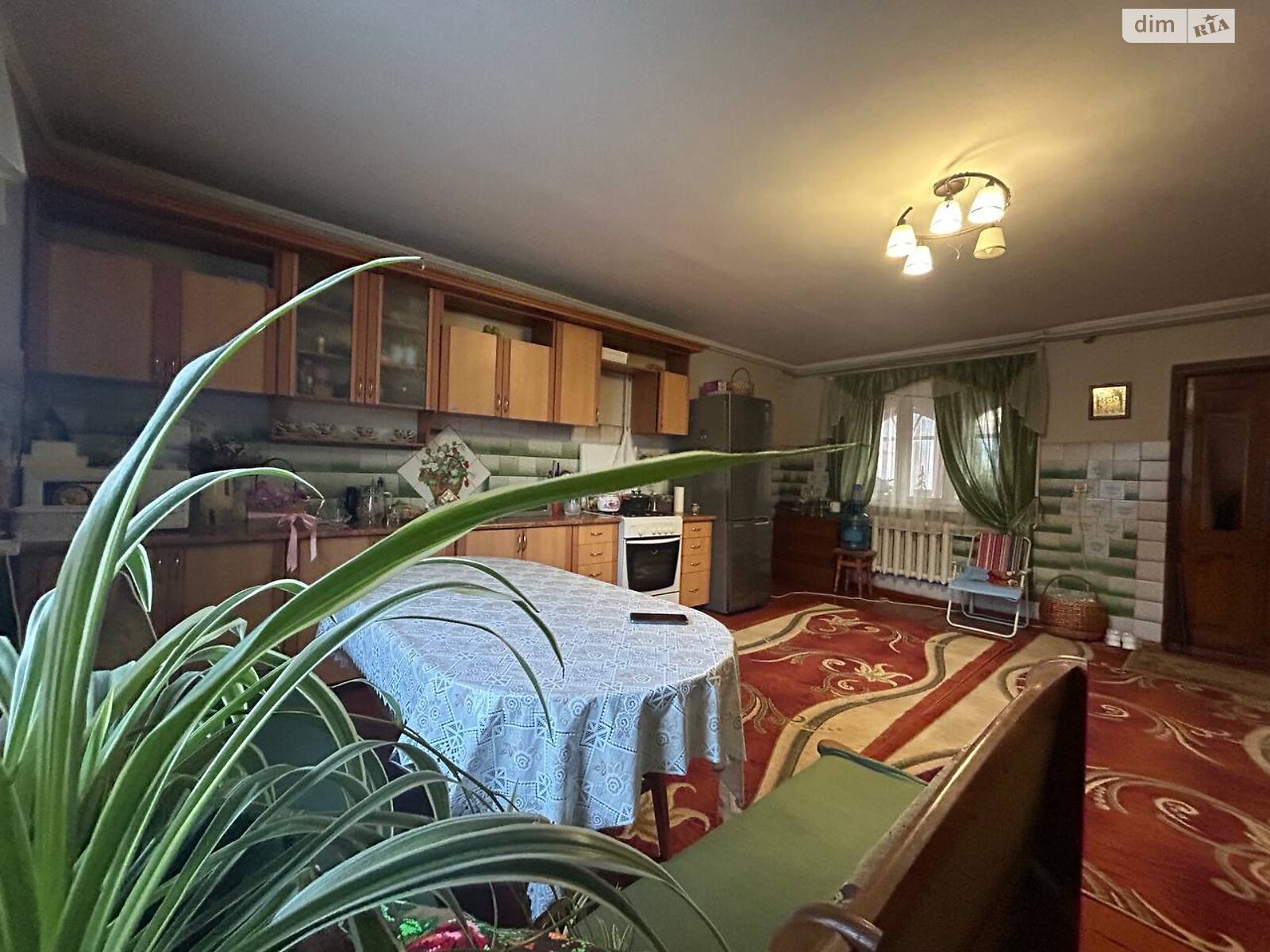 двухэтажный дом с ремонтом, 238 кв. м, кирпич. Продажа в Белокринице фото 1 двухэтажный дом с ремонтом, 238 кв. м, кирпич. Продажа в Белокринице фото 1