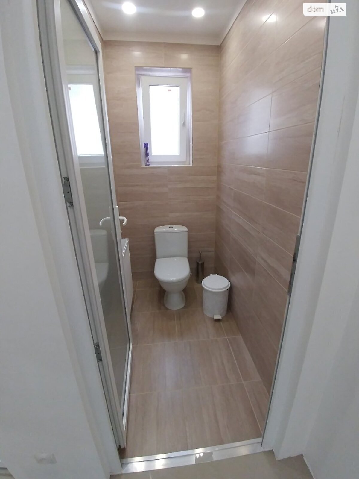 трехэтажный дом с гаражом, 180 кв. м, кирпич. Продажа в Берегове район Берегово фото 1 трехэтажный дом с гаражом, 180 кв. м, кирпич. Продажа в Берегове район Берегово фото 1