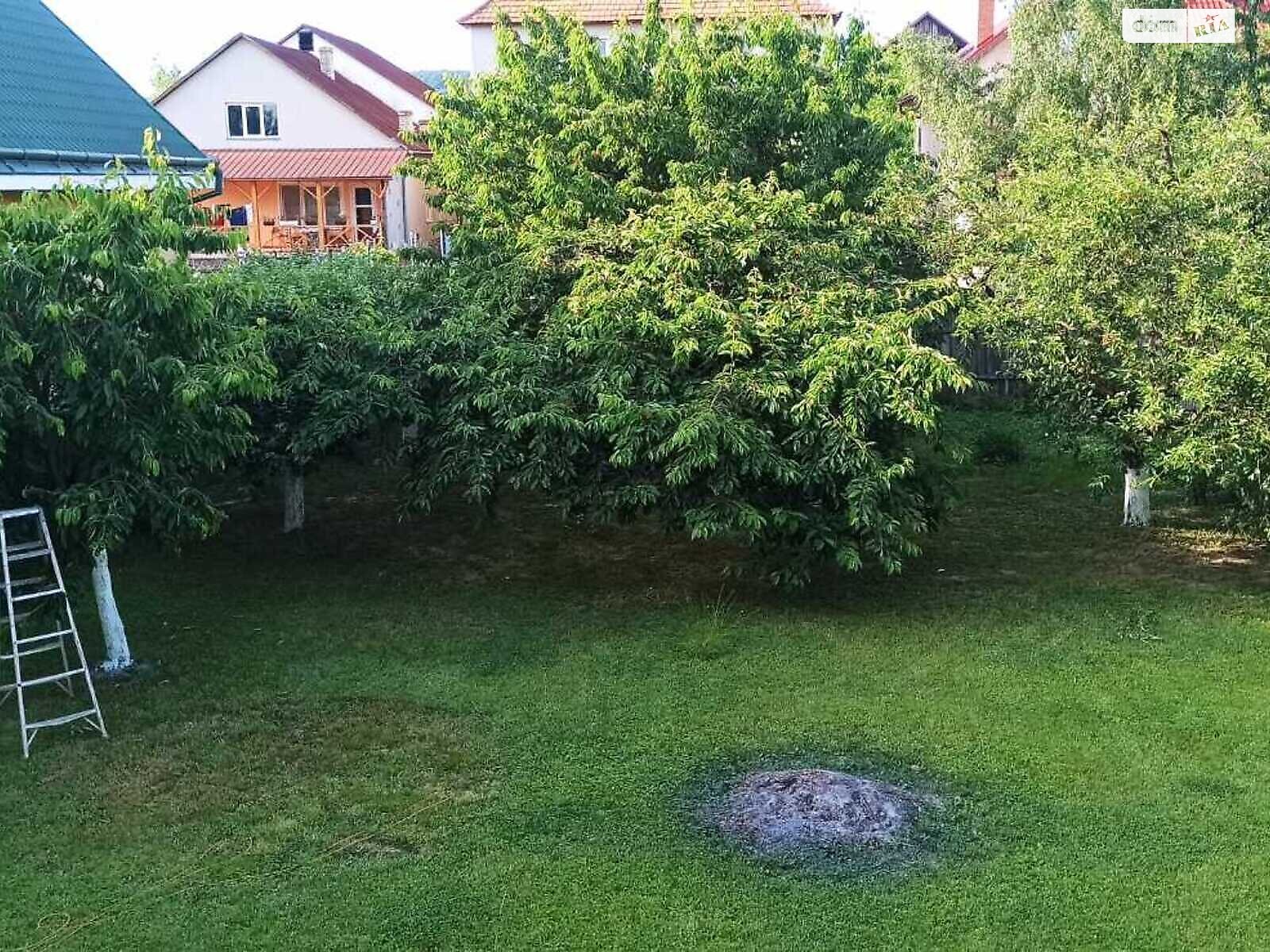 трехэтажный дом с гаражом, 180 кв. м, кирпич. Продажа в Берегове район Берегово фото 1 трехэтажный дом с гаражом, 180 кв. м, кирпич. Продажа в Берегове район Берегово фото 1