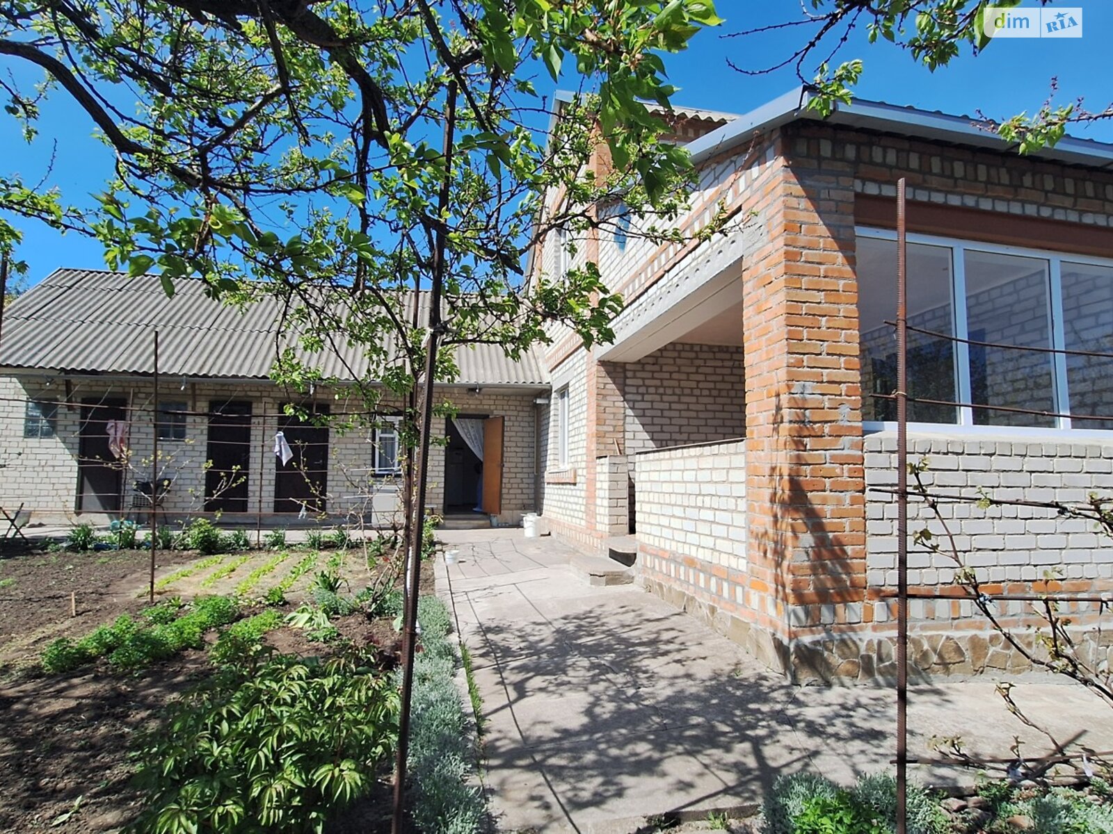 двоповерховий будинок з гаражем, 177 кв. м, цегла. Продаж у Бережинці фото 1 двоповерховий будинок з гаражем, 177 кв. м, цегла. Продаж у Бережинці фото 1