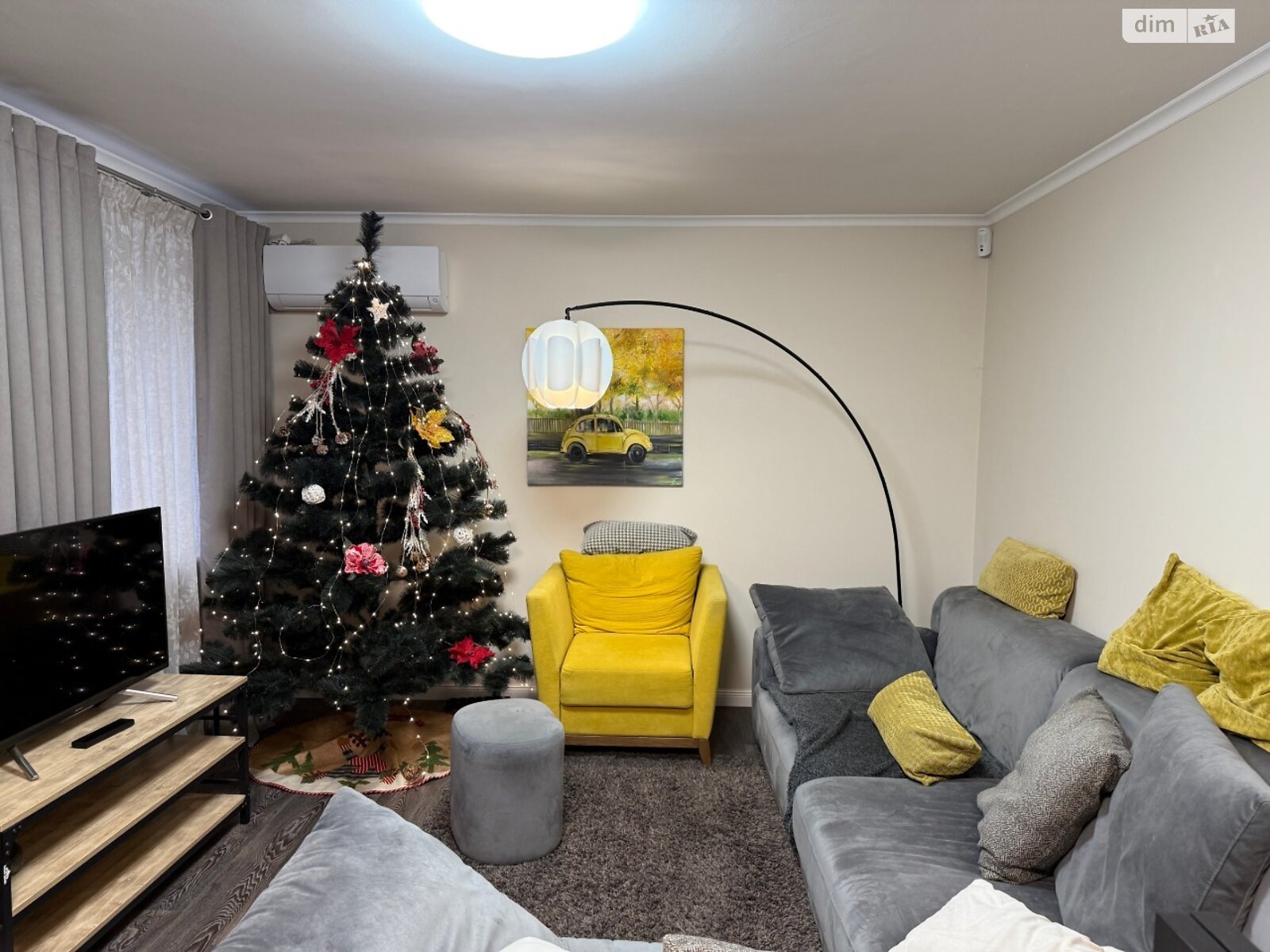 двухэтажный дом с верандой, 248 кв. м, кирпич. Продажа в Березани фото 1