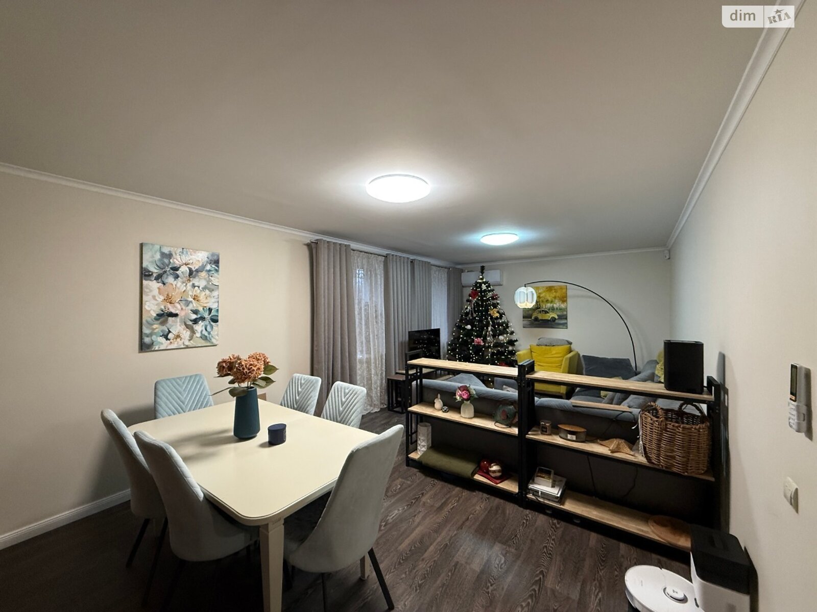 двухэтажный дом с верандой, 248 кв. м, кирпич. Продажа в Березани фото 1