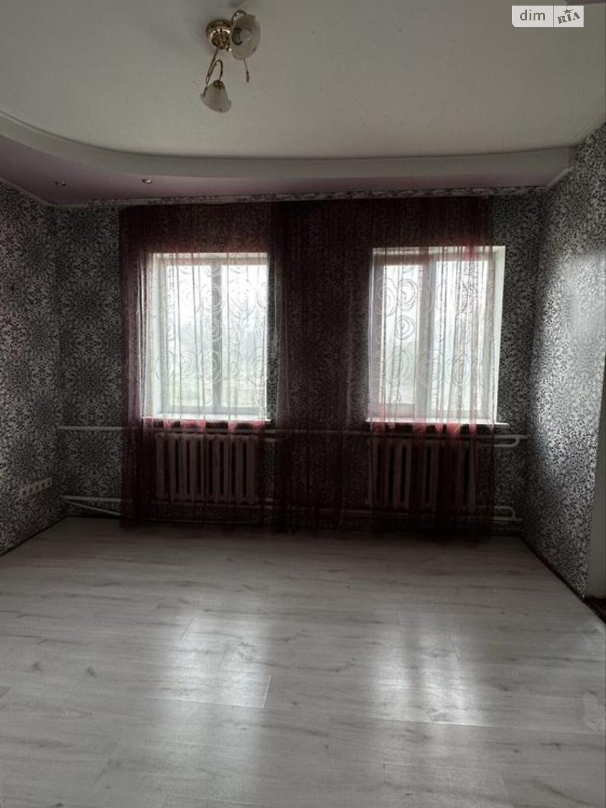 одноэтажный дом с гаражом, 90 кв. м, кирпич. Продажа в Березани фото 1