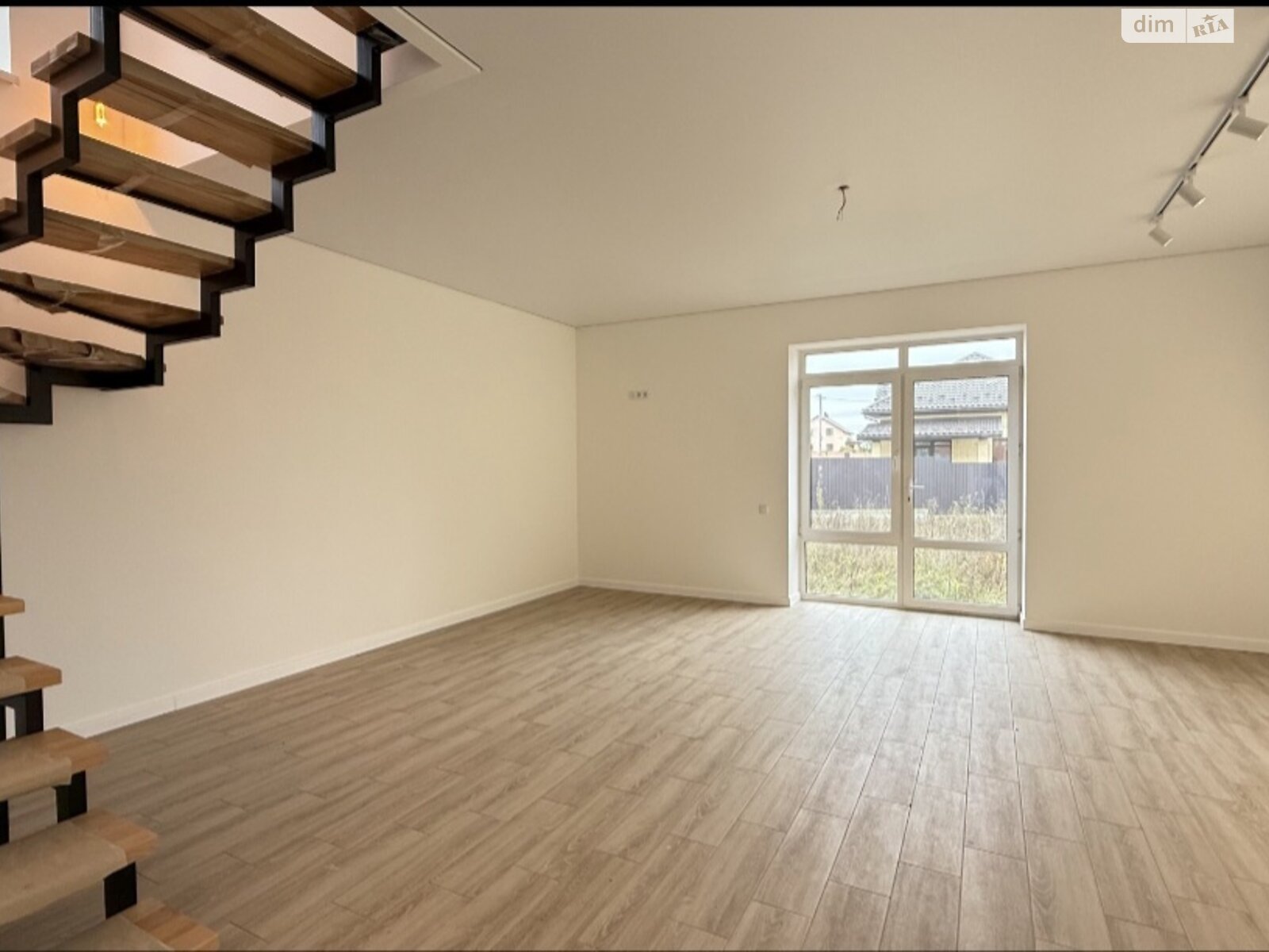 двухэтажный дом с ремонтом, 115 кв. м, кирпич. Продажа в Агрономичном фото 1 двухэтажный дом с ремонтом, 115 кв. м, кирпич. Продажа в Агрономичном фото 1