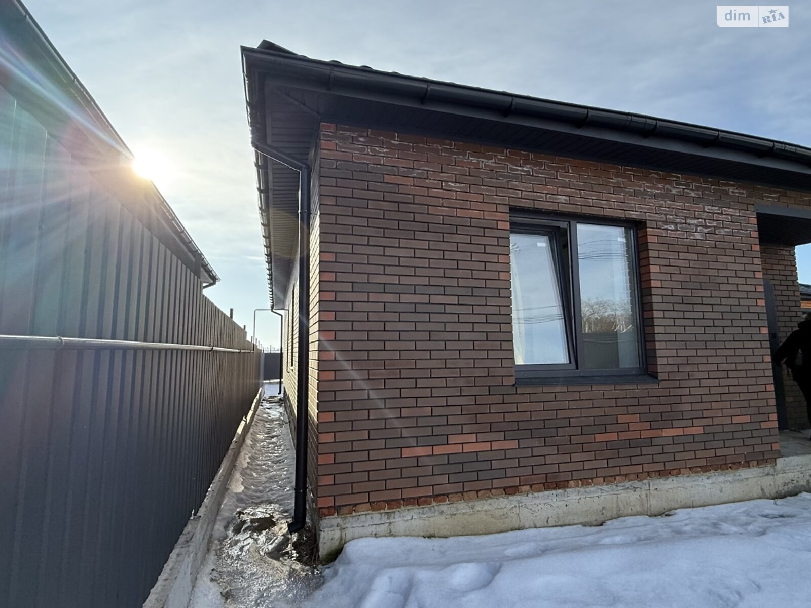 одноэтажный дом с отоплением, 80 кв. м, кирпич. Продажа в Березиной фото 1