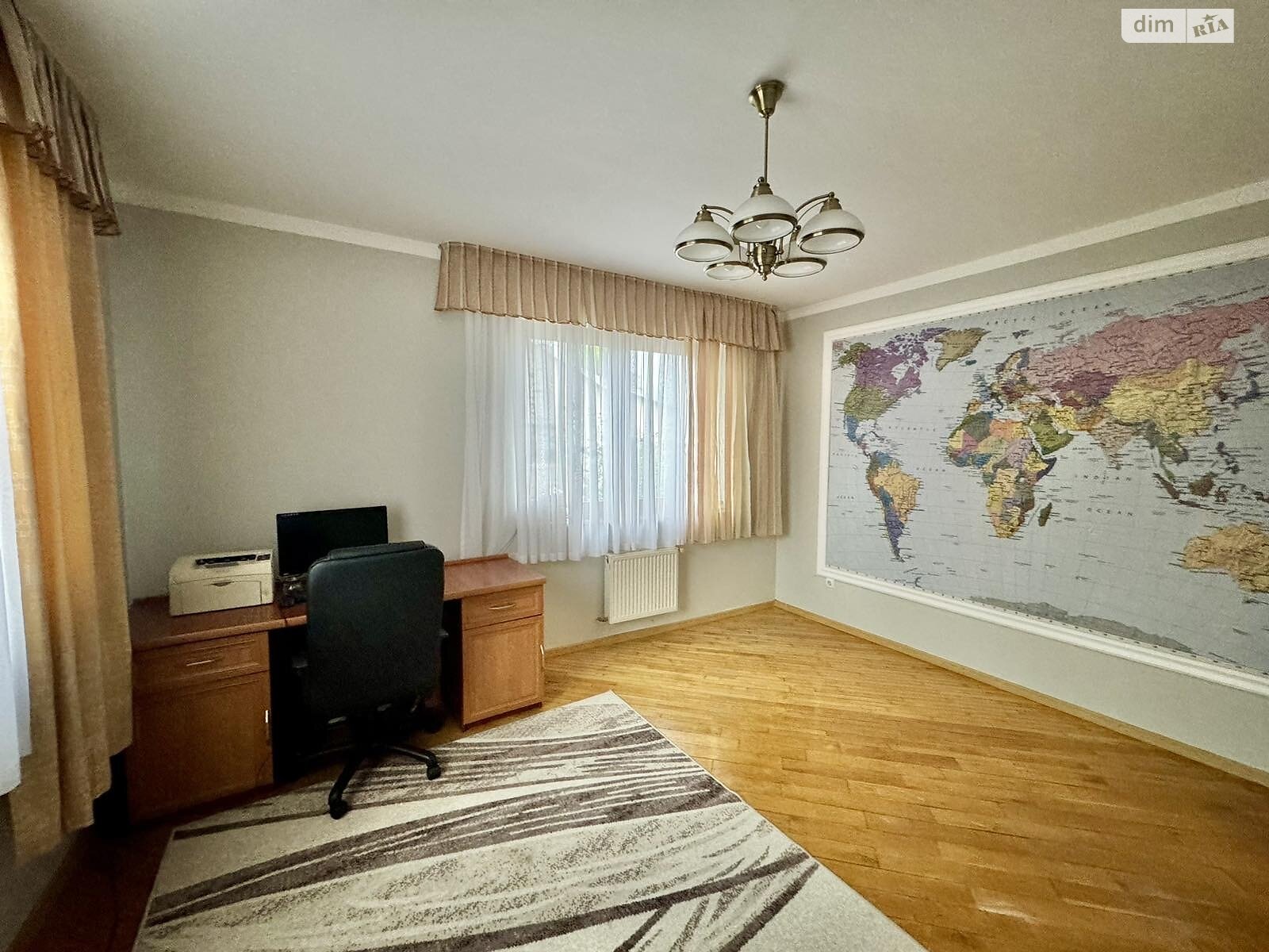 двухэтажный дом, 310 кв. м, кирпич. Продажа в Березовице фото 1