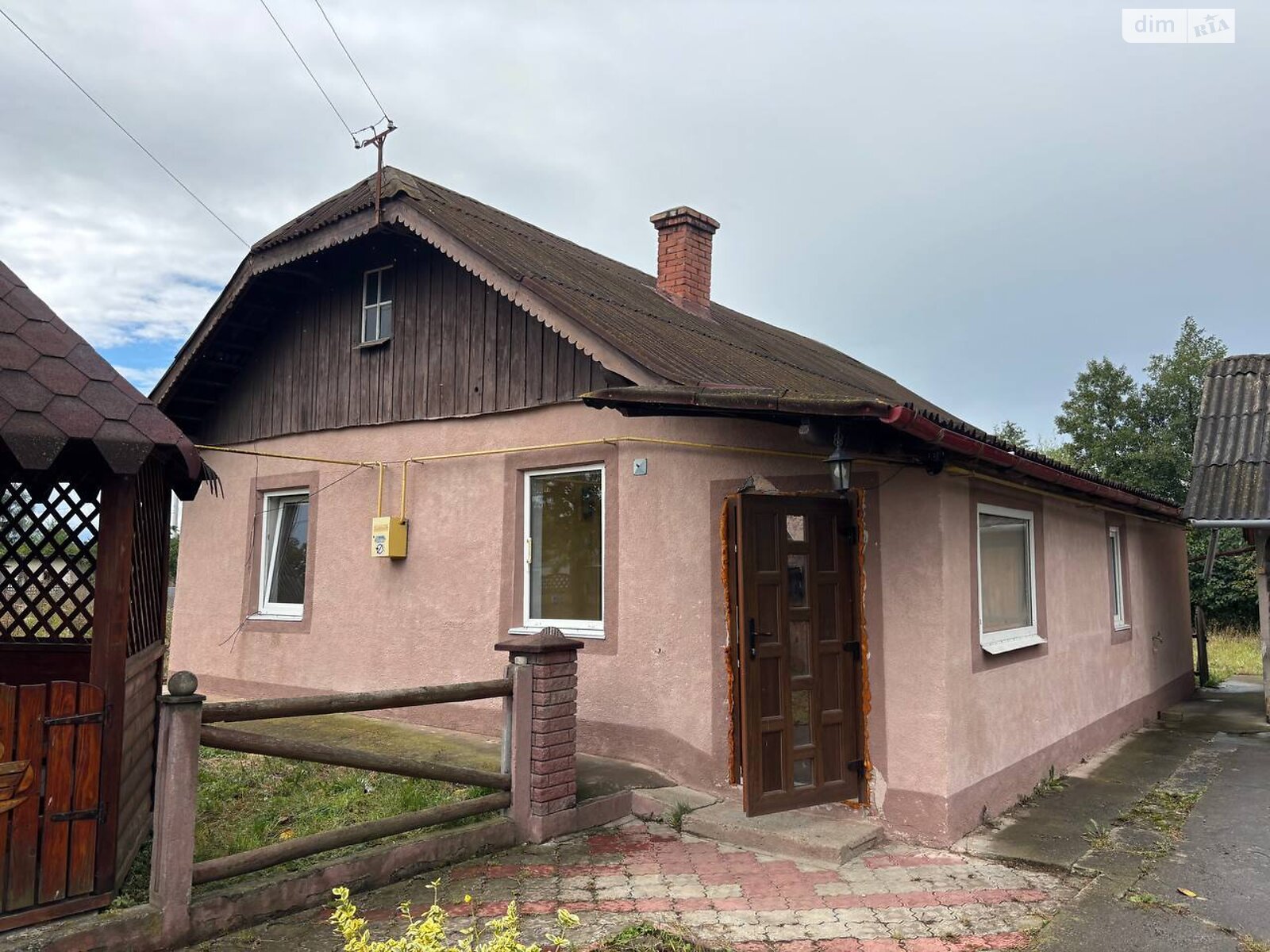 одноэтажный дом с гаражом, 67 кв. м, кирпич. Продажа в Березовке фото 1