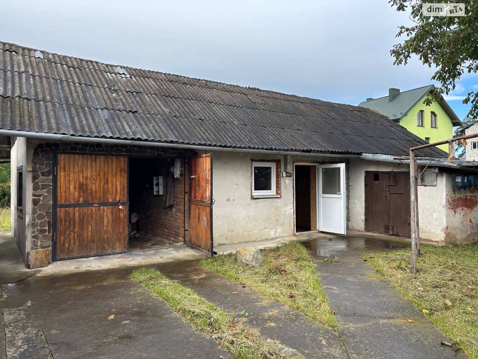 одноэтажный дом с гаражом, 67 кв. м, кирпич. Продажа в Березовке фото 1