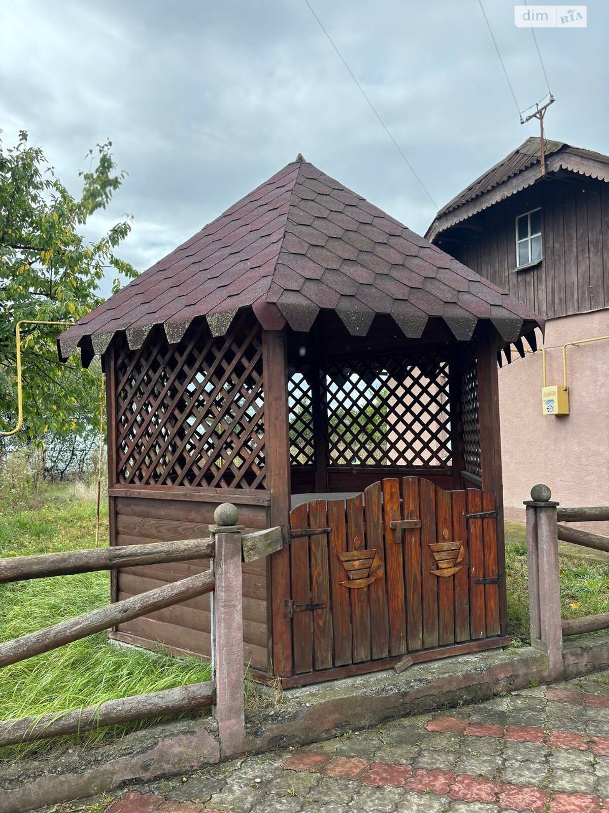 одноэтажный дом с гаражом, 67 кв. м, кирпич. Продажа в Березовке фото 1