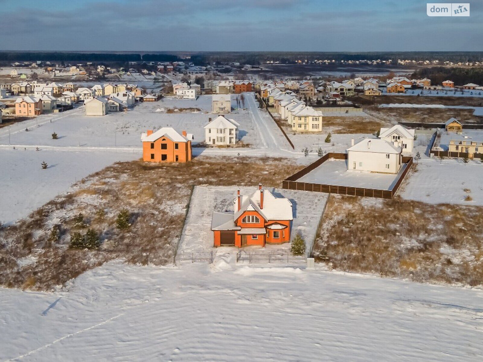 двухэтажный дом, 150 кв. м, блочно-кирпичный. Продажа в Берёзовке фото 1