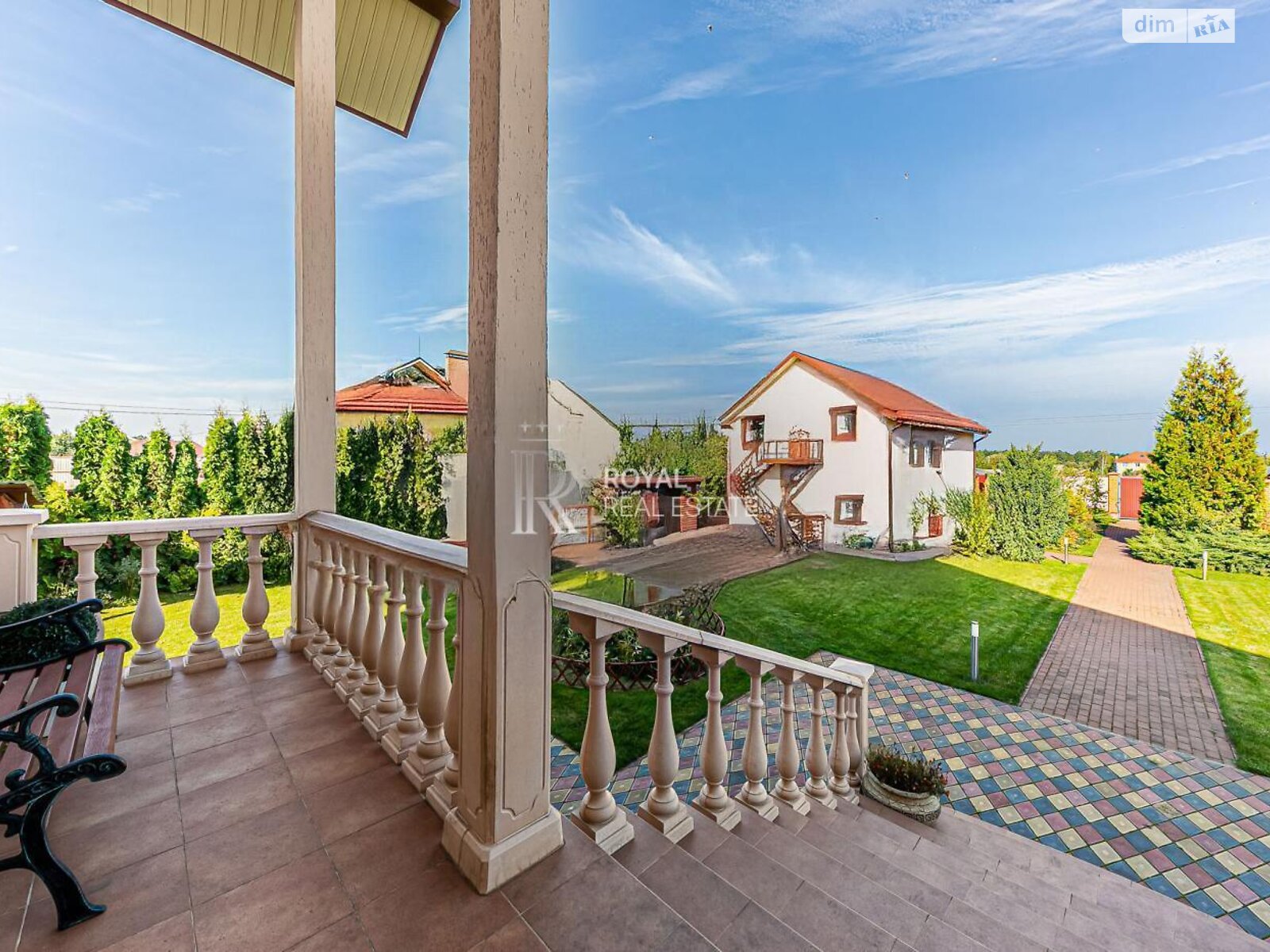 триповерховий будинок з верандою, 270 кв. м, кирпич. Продаж у Березівці фото 1 триповерховий будинок з верандою, 270 кв. м, кирпич. Продаж у Березівці фото 1