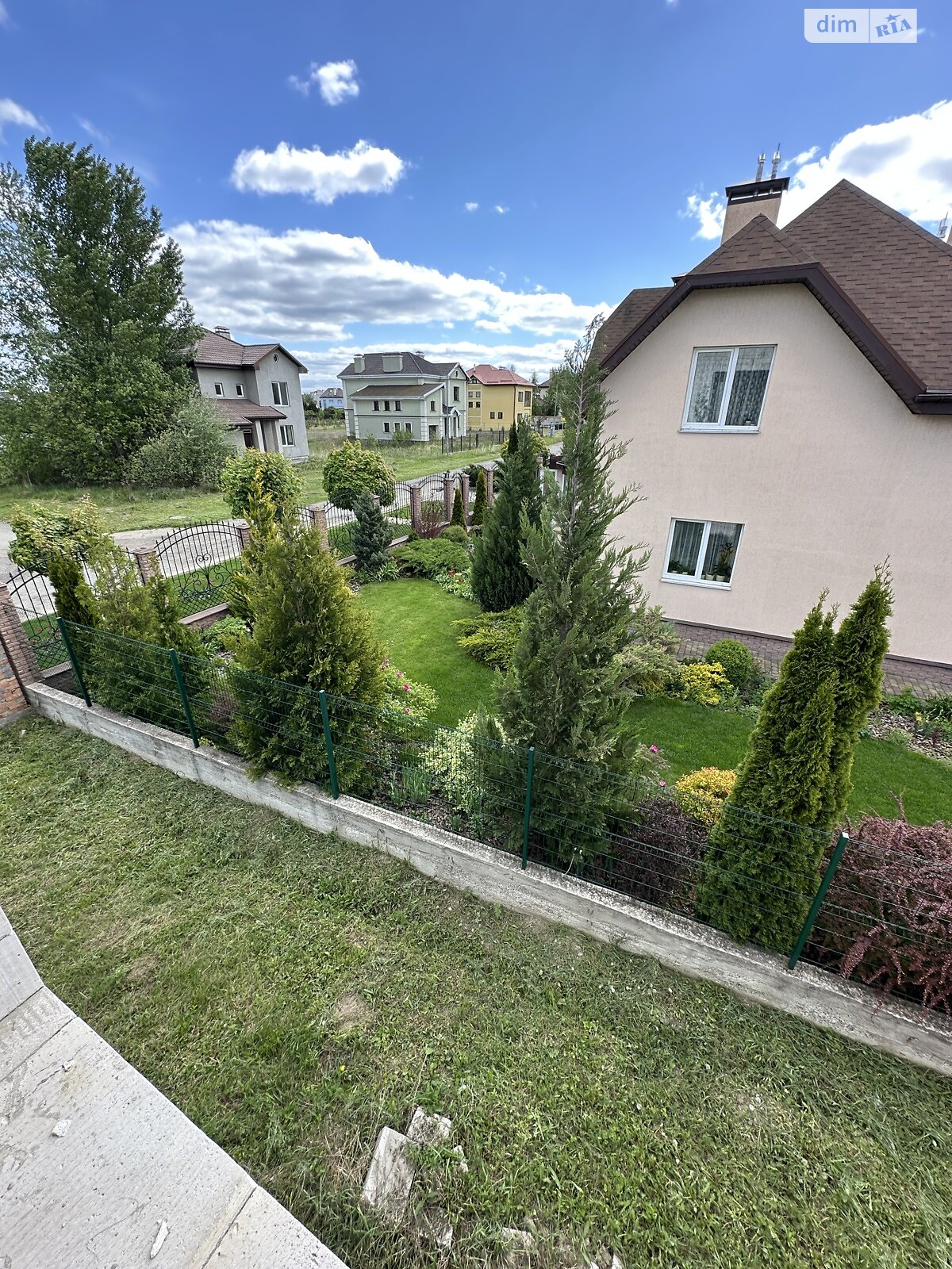 двухэтажный дом, 350 кв. м, монолитно-каркасный. Продажа в Берёзовке фото 1 двухэтажный дом, 350 кв. м, монолитно-каркасный. Продажа в Берёзовке фото 1