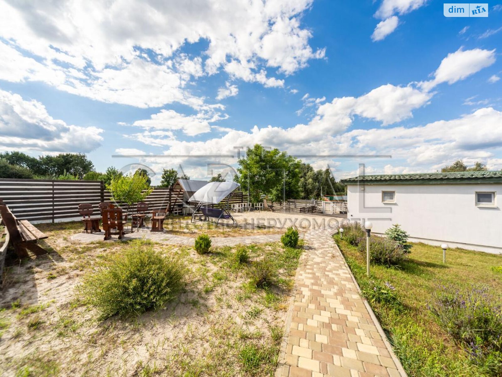 триповерховий будинок з балконом, 431.9 кв. м, цегла. Продаж у Березівці фото 1