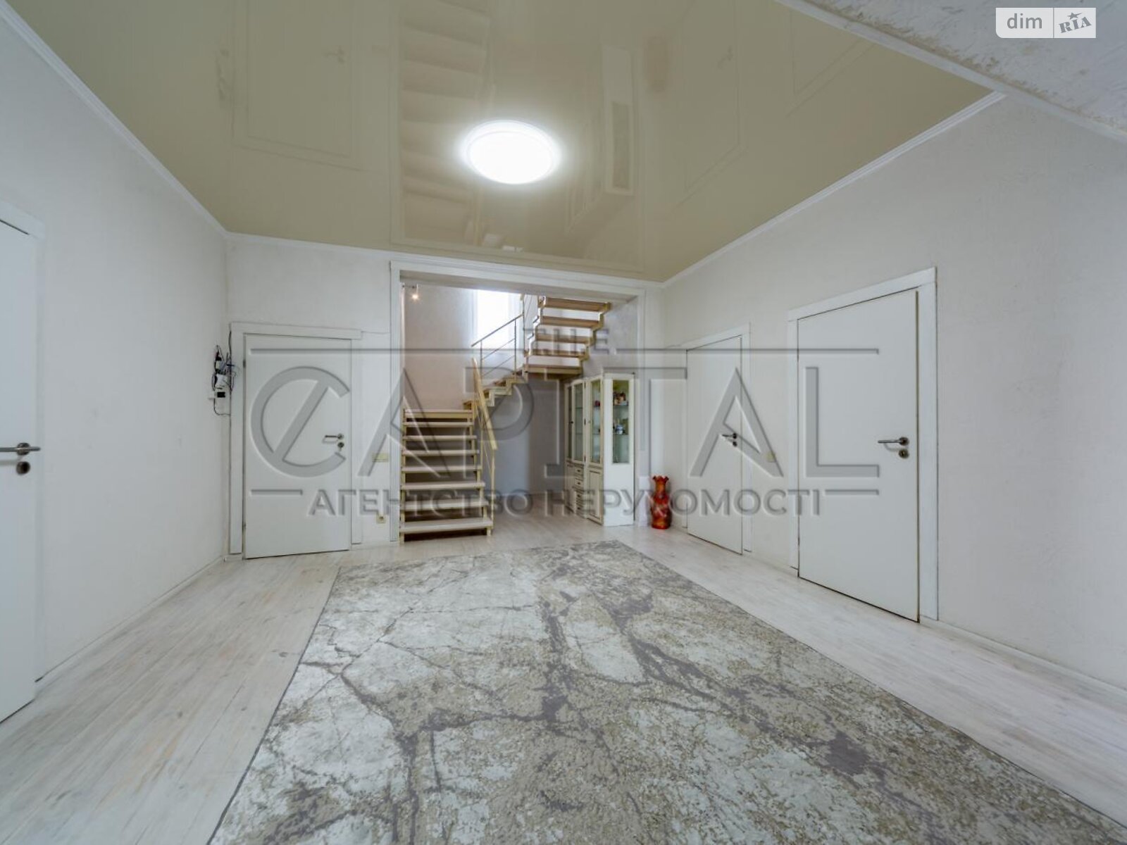 триповерховий будинок з балконом, 431.9 кв. м, цегла. Продаж у Березівці фото 1