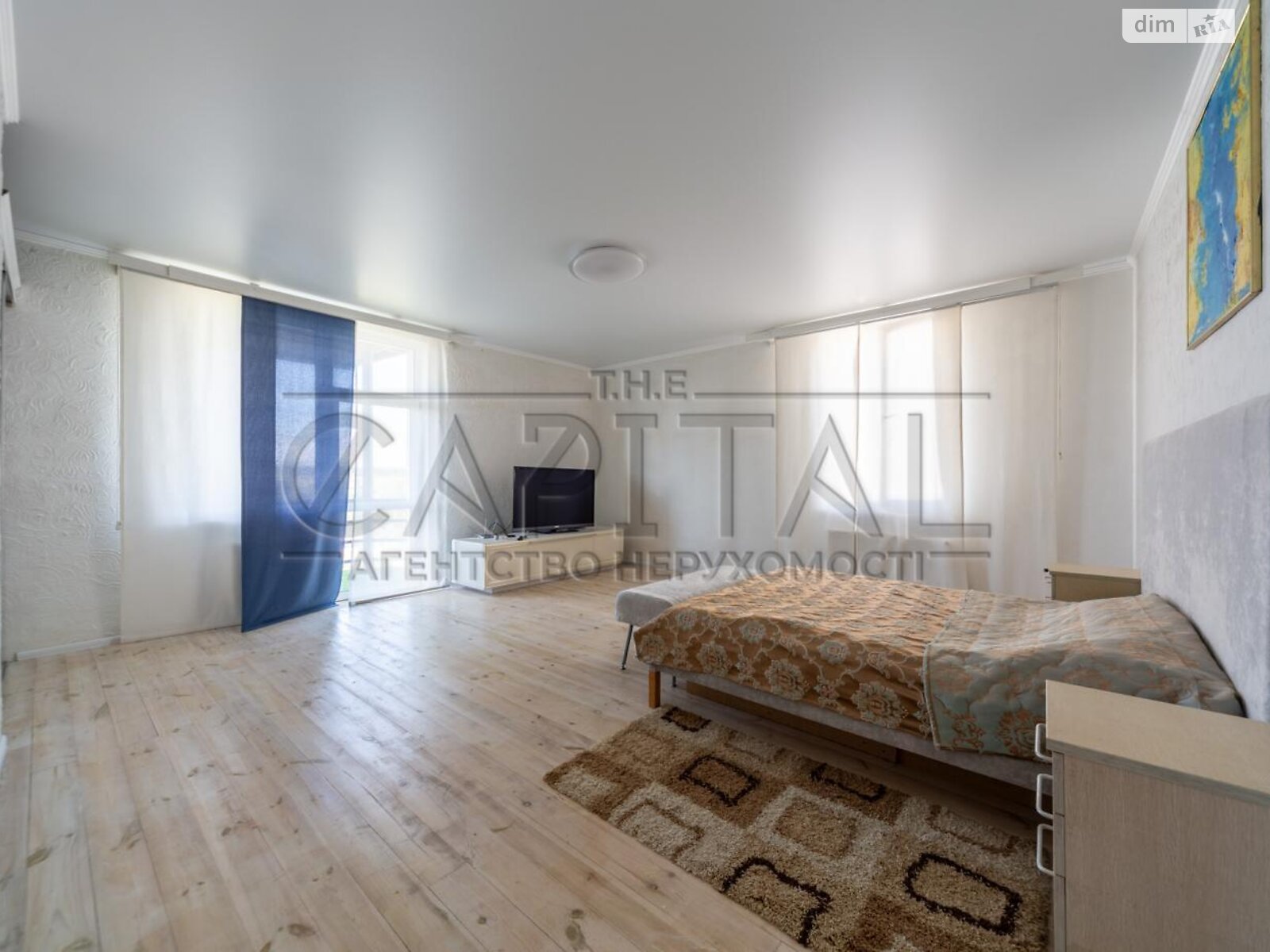 триповерховий будинок з балконом, 431.9 кв. м, цегла. Продаж у Березівці фото 1