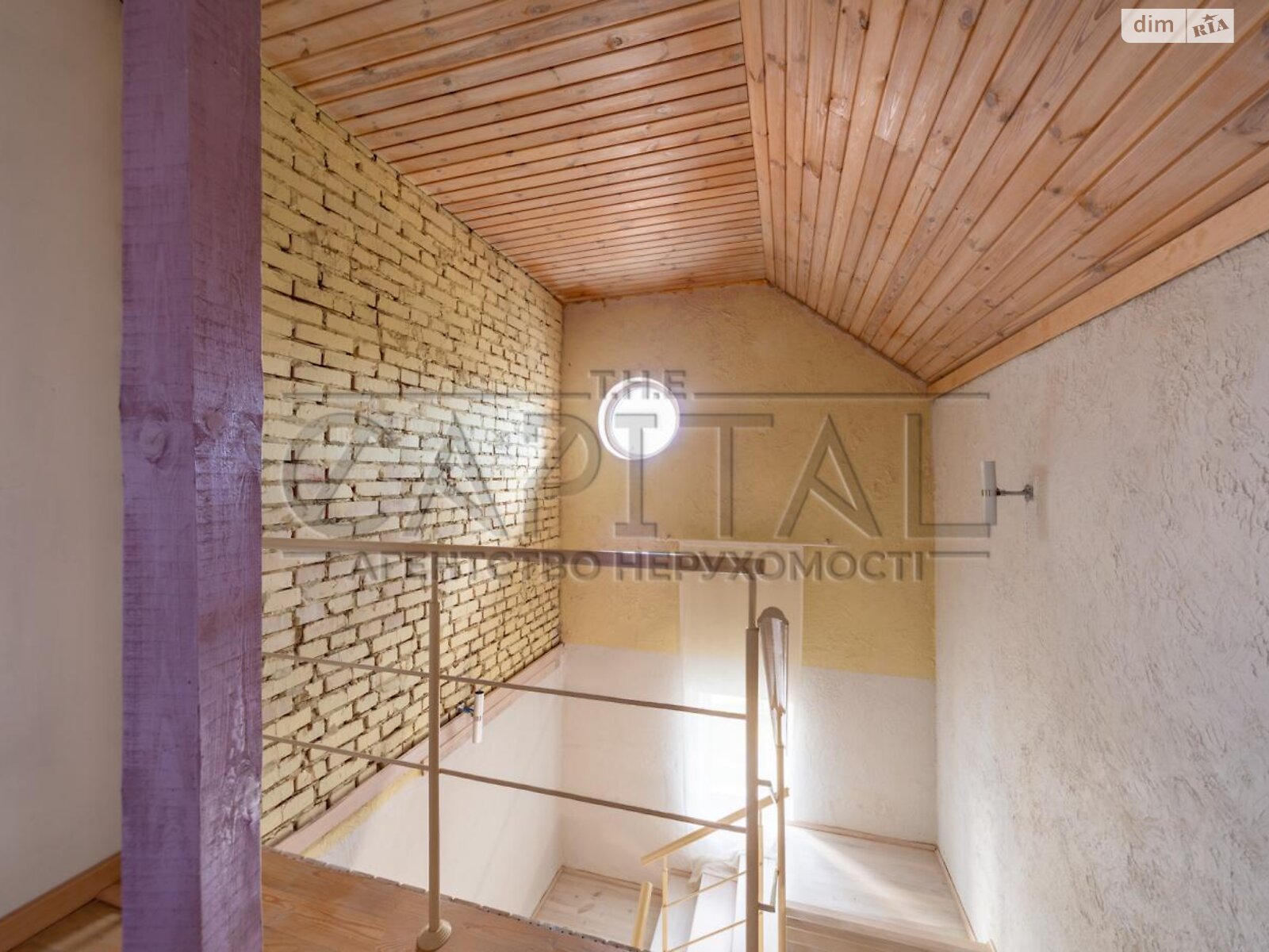 триповерховий будинок з балконом, 431.9 кв. м, цегла. Продаж у Березівці фото 1