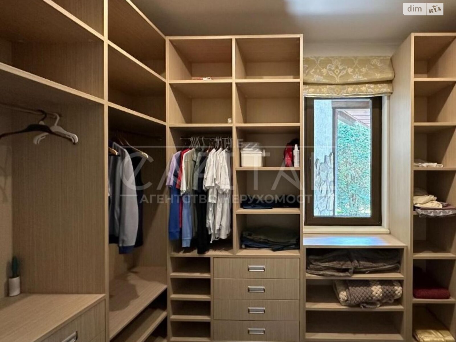 двухэтажный дом с гаражом, 450 кв. м, кирпич. Продажа в Берёзовке фото 1 двухэтажный дом с гаражом, 450 кв. м, кирпич. Продажа в Берёзовке фото 1
