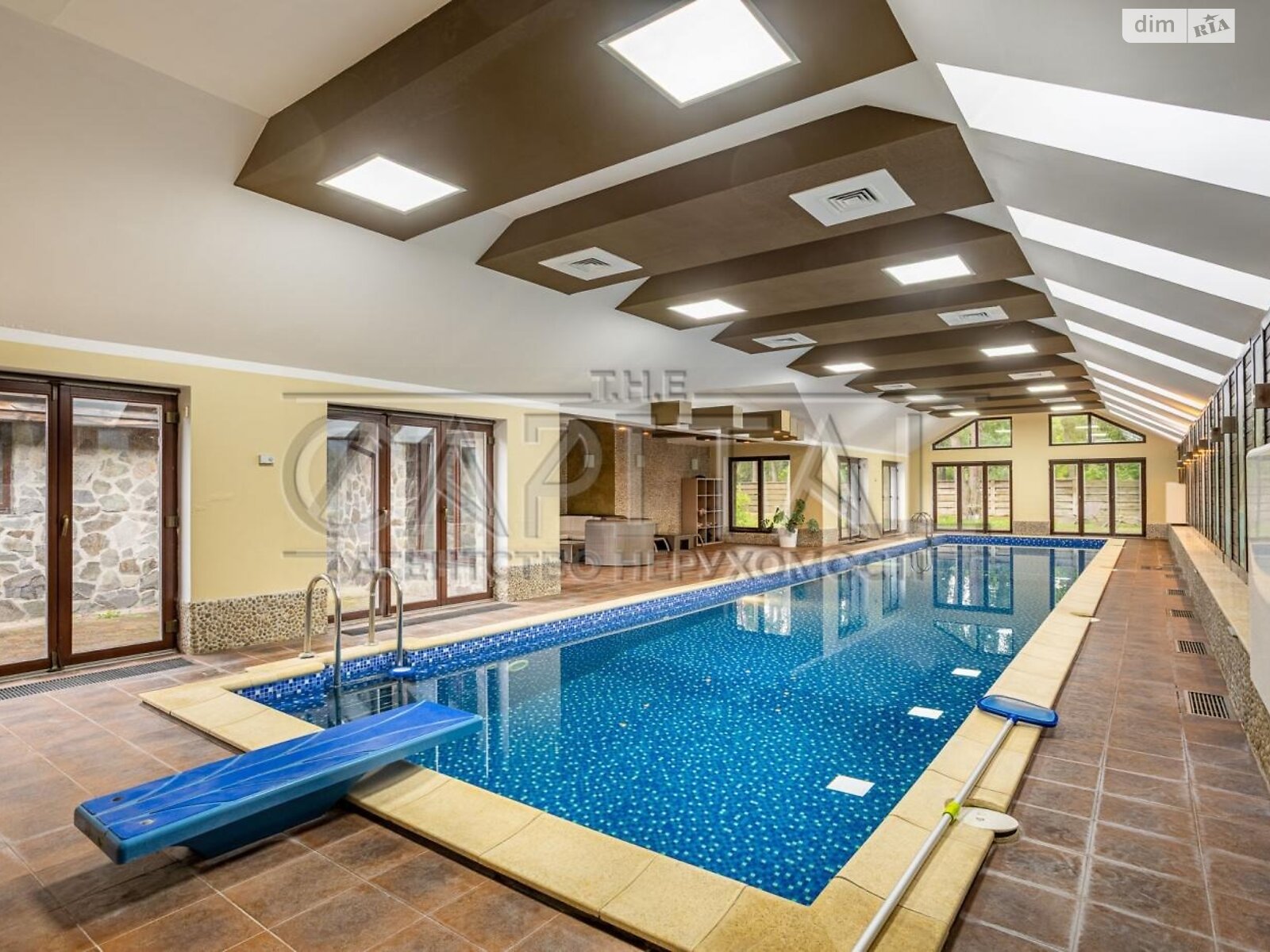 двоповерховий будинок, 763.8 кв. м, цегла. Продаж у Березівці фото 1 двоповерховий будинок, 763.8 кв. м, цегла. Продаж у Березівці фото 1