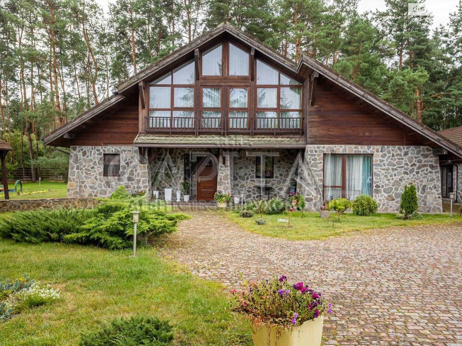 двоповерховий будинок, 763.8 кв. м, цегла. Продаж у Березівці фото 1 двоповерховий будинок, 763.8 кв. м, цегла. Продаж у Березівці фото 1