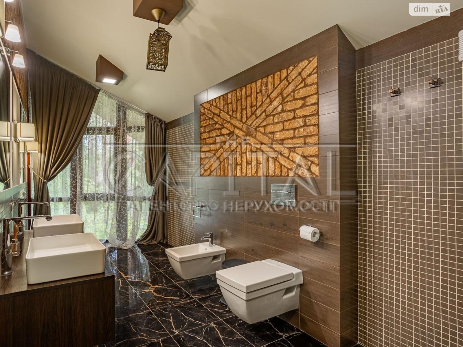 двоповерховий будинок, 763.8 кв. м, цегла. Продаж у Березівці фото 1 двоповерховий будинок, 763.8 кв. м, цегла. Продаж у Березівці фото 1