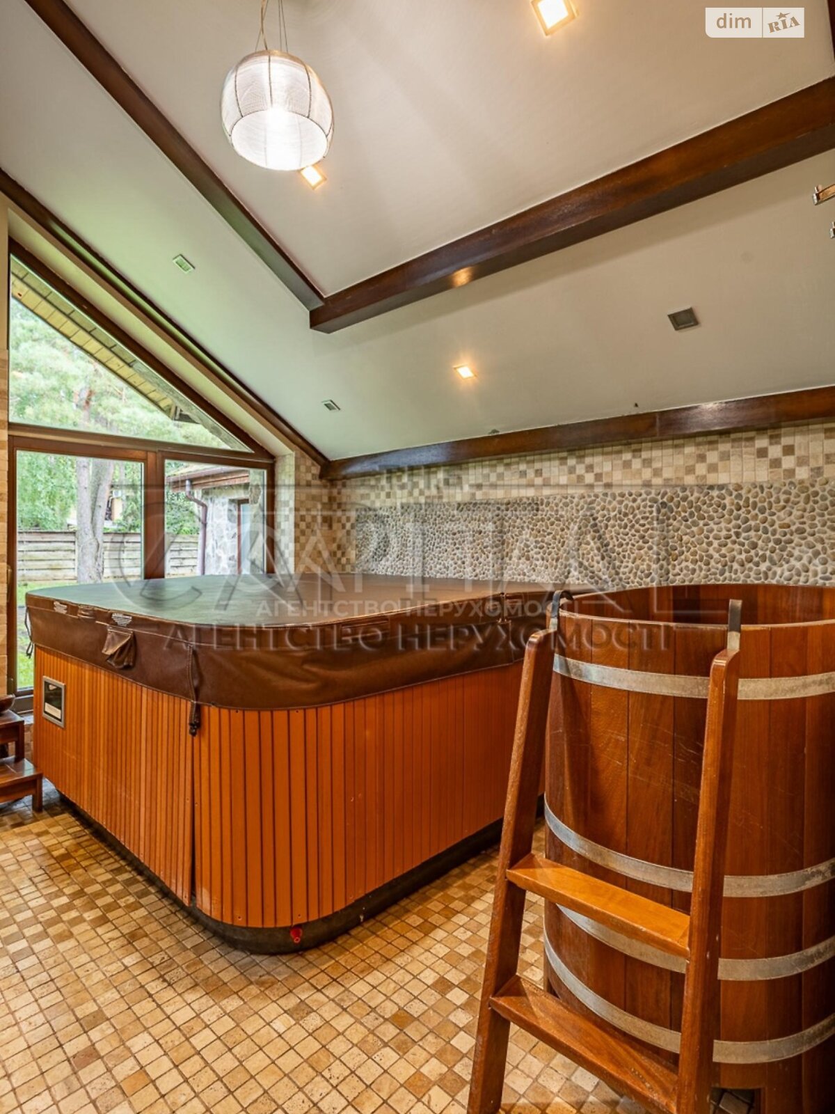 двоповерховий будинок, 763.8 кв. м, цегла. Продаж у Березівці фото 1 двоповерховий будинок, 763.8 кв. м, цегла. Продаж у Березівці фото 1