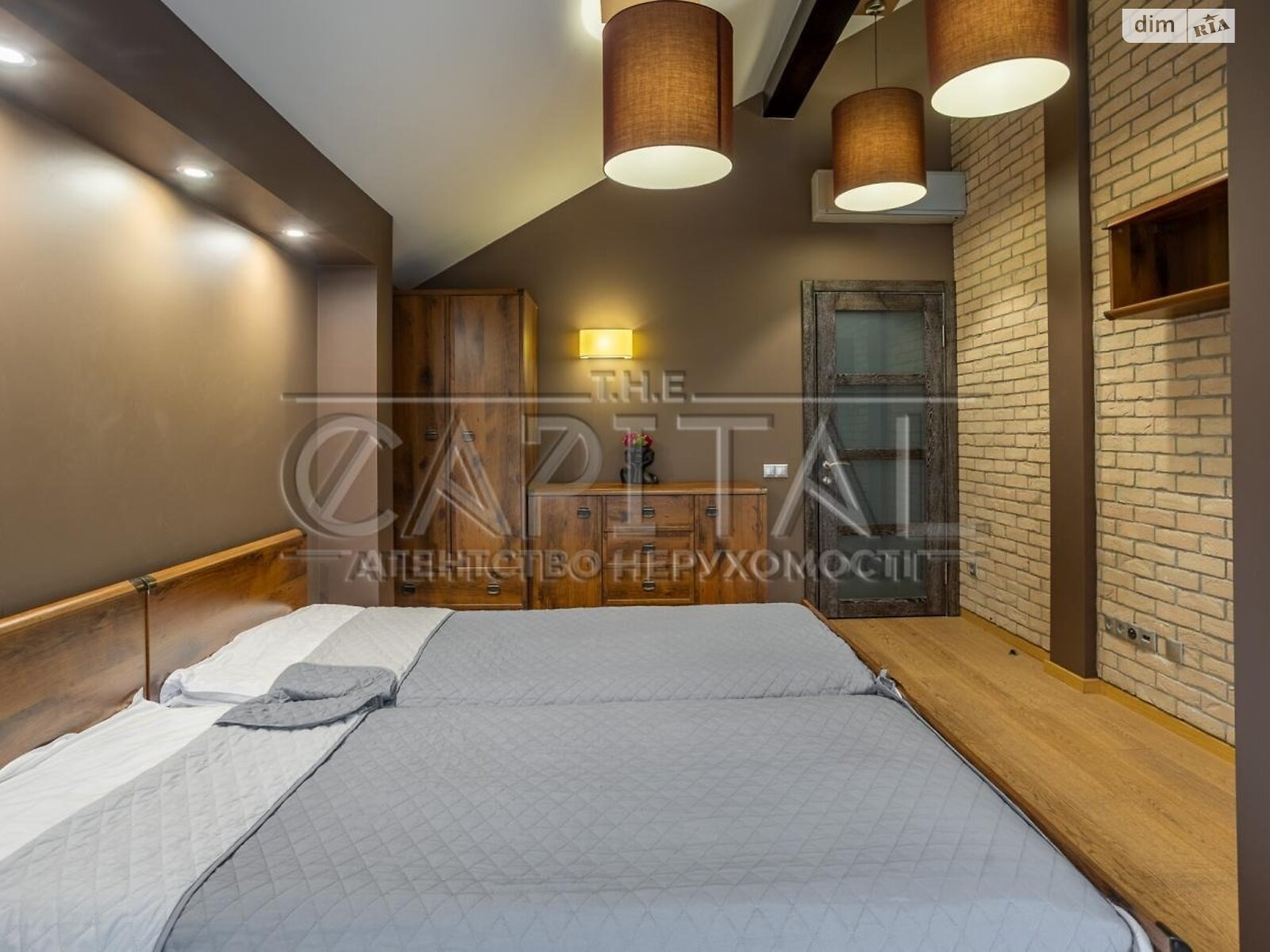 двоповерховий будинок, 763.8 кв. м, цегла. Продаж у Березівці фото 1 двоповерховий будинок, 763.8 кв. м, цегла. Продаж у Березівці фото 1