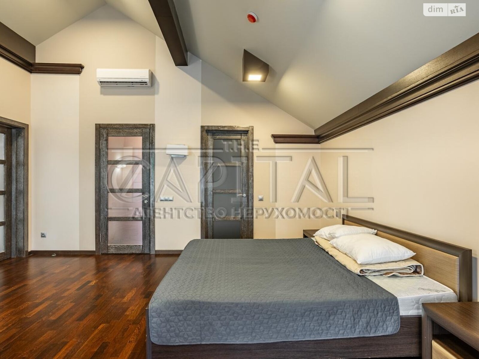 двоповерховий будинок, 763.8 кв. м, цегла. Продаж у Березівці фото 1 двоповерховий будинок, 763.8 кв. м, цегла. Продаж у Березівці фото 1