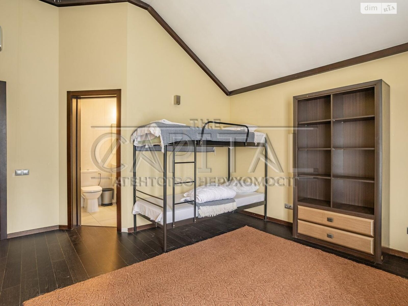 двоповерховий будинок, 763.8 кв. м, цегла. Продаж у Березівці фото 1 двоповерховий будинок, 763.8 кв. м, цегла. Продаж у Березівці фото 1