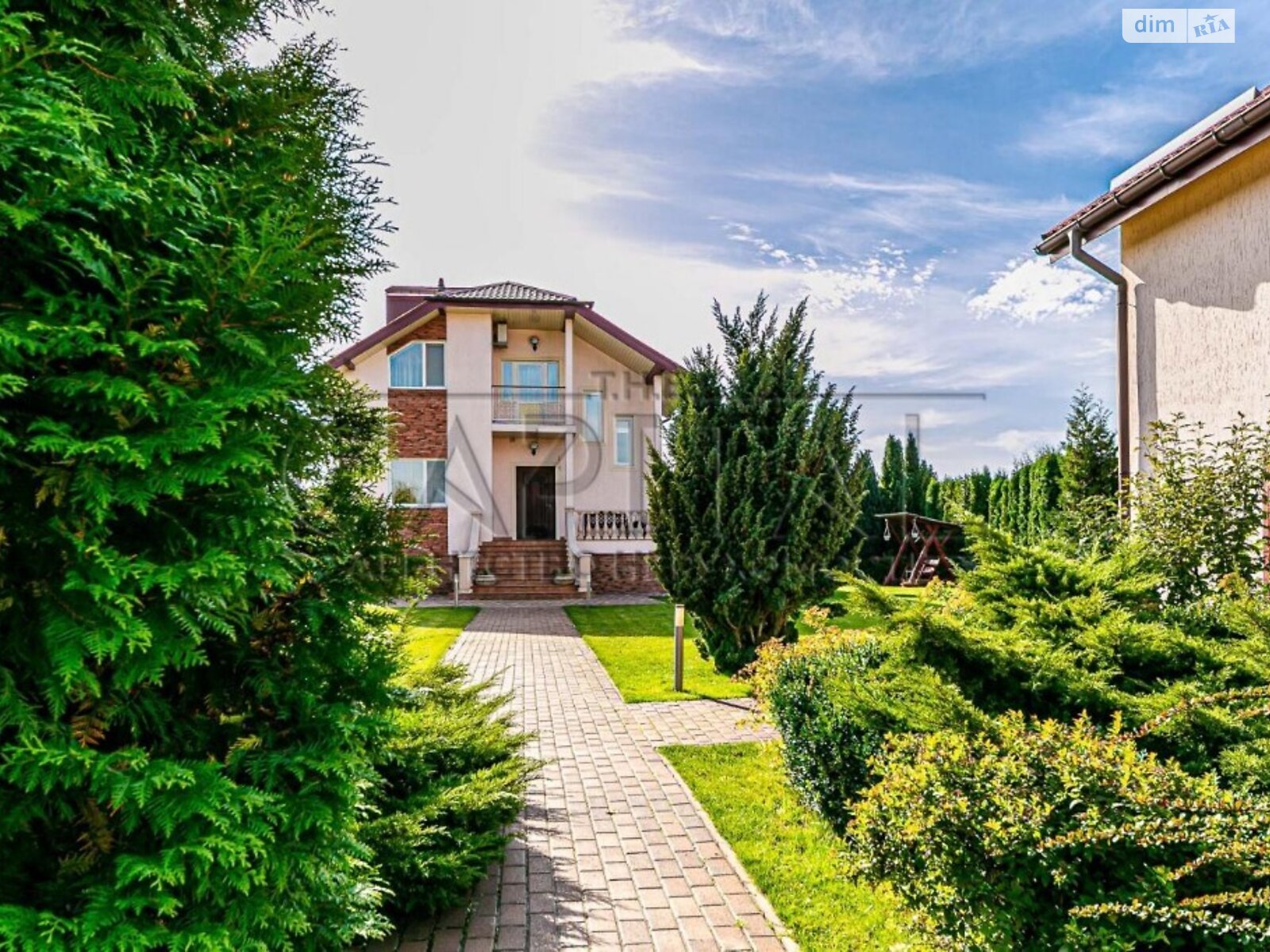 двоповерховий будинок, 250 кв. м, цегла. Продаж у Березівці фото 1 двоповерховий будинок, 250 кв. м, цегла. Продаж у Березівці фото 1
