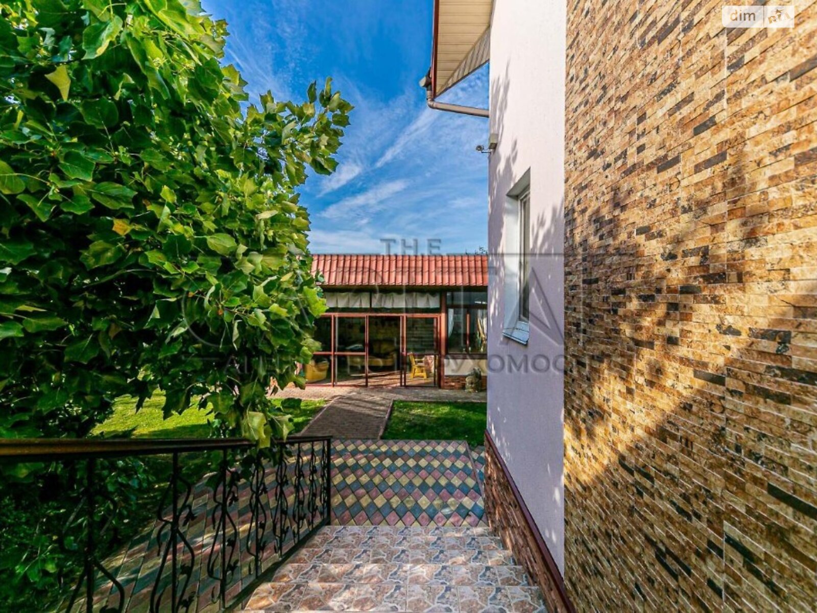 двоповерховий будинок, 250 кв. м, цегла. Продаж у Березівці фото 1 двоповерховий будинок, 250 кв. м, цегла. Продаж у Березівці фото 1