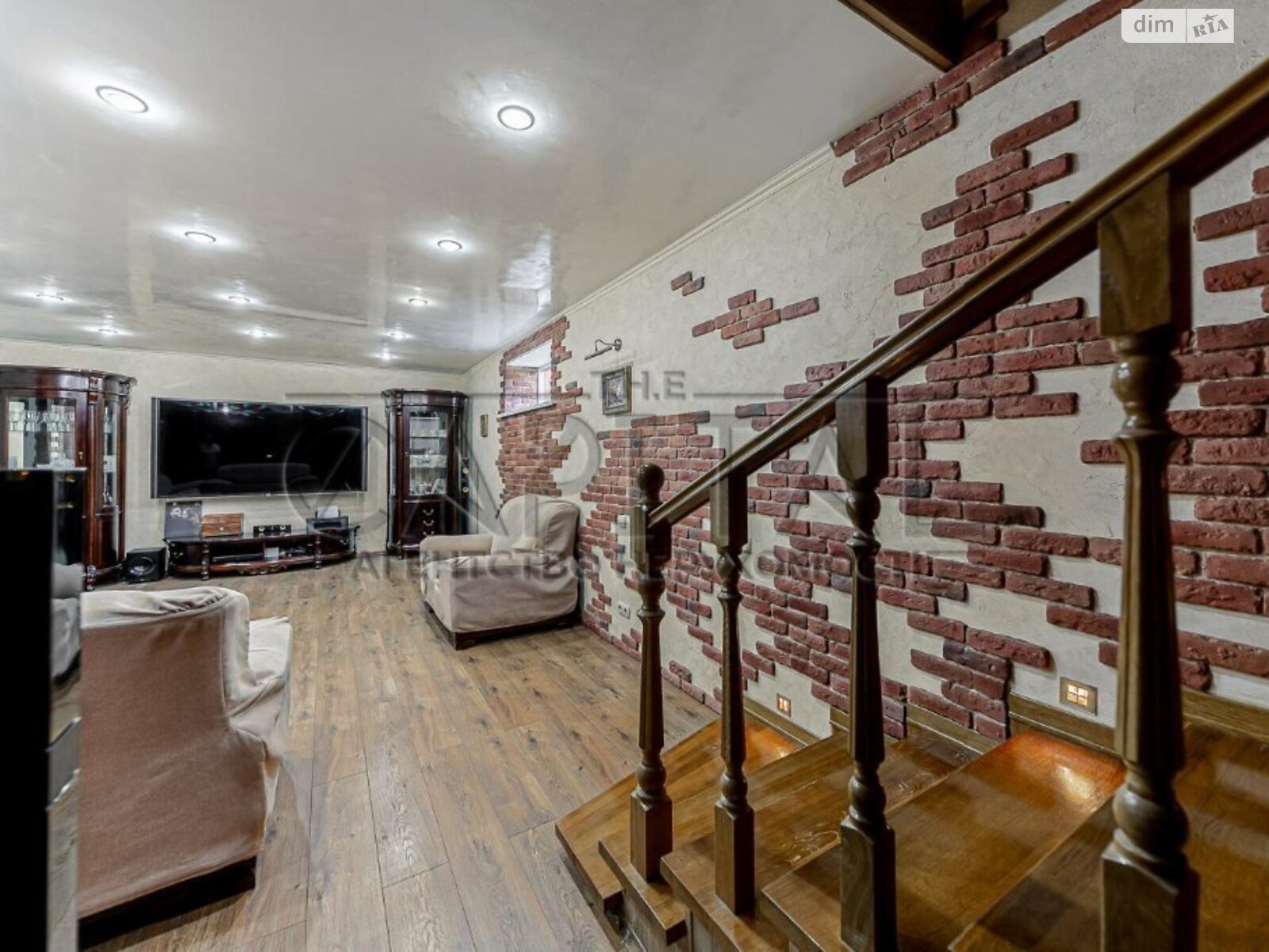 двоповерховий будинок, 250 кв. м, цегла. Продаж у Березівці фото 1 двоповерховий будинок, 250 кв. м, цегла. Продаж у Березівці фото 1