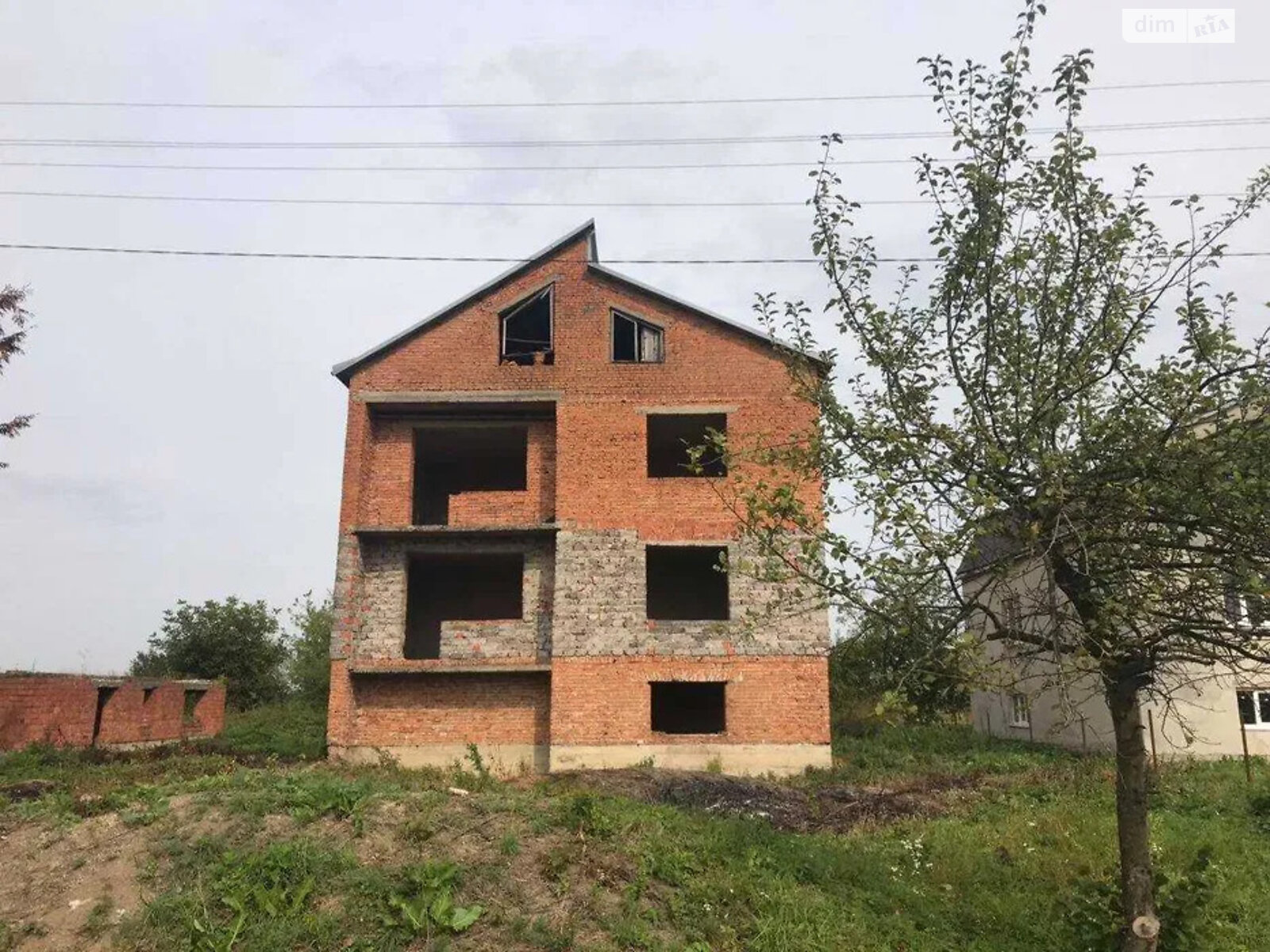 трехэтажный дом, 240 кв. м, блочно-кирпичный. Продажа в Бесковичах фото 1 трехэтажный дом, 240 кв. м, блочно-кирпичный. Продажа в Бесковичах фото 1
