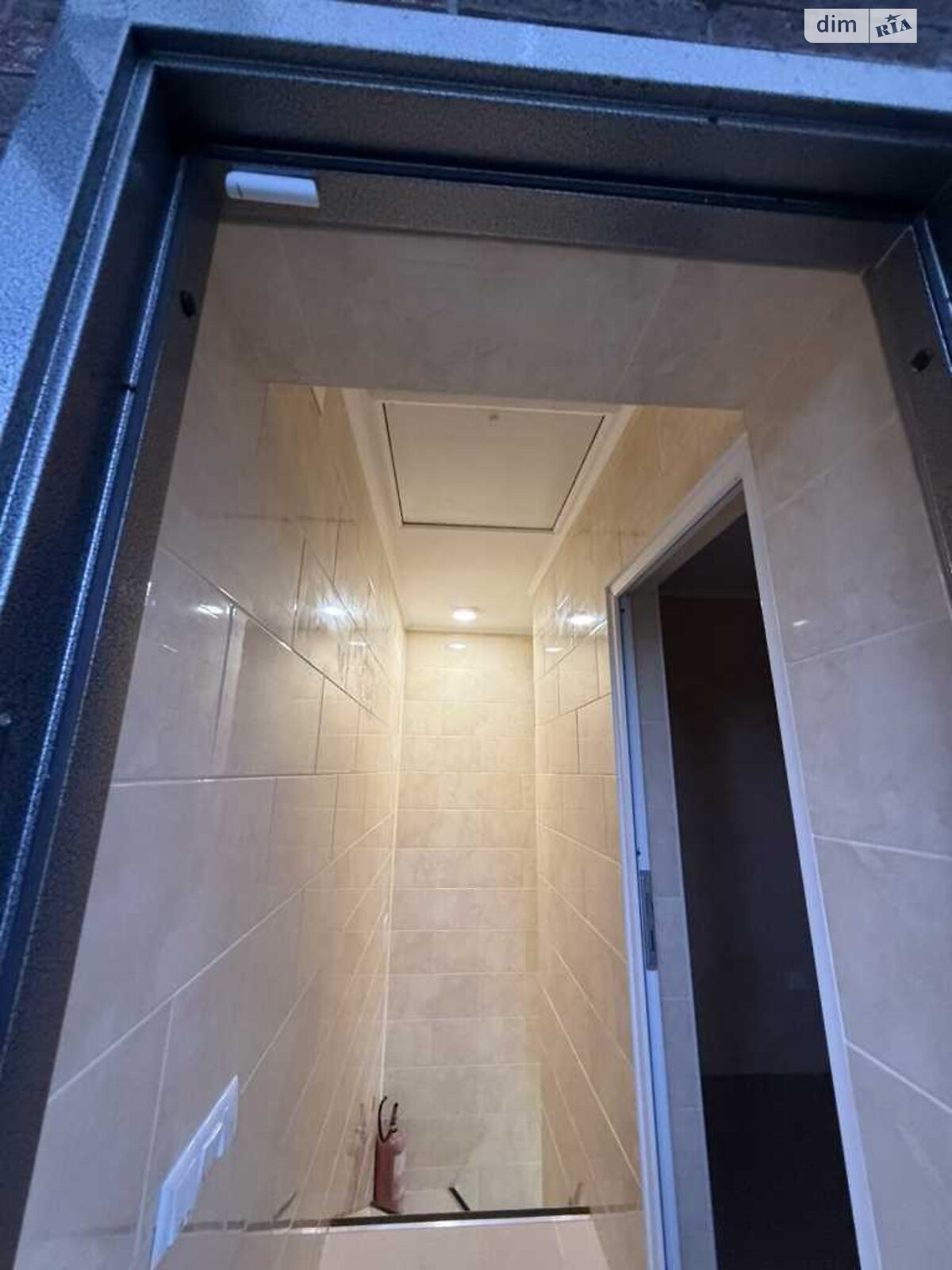 одноповерховий будинок з гаражем, 71.8 кв. м, цегла. Продаж у Безручках фото 1