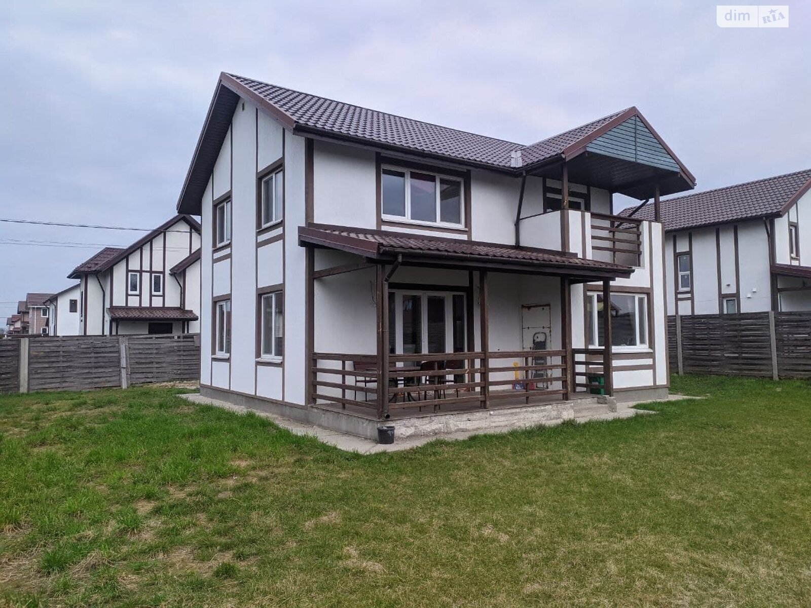 двоповерховий будинок з опаленням, 186.22 кв. м, СИП. Продаж у Безуглівці фото 1 двоповерховий будинок з опаленням, 186.22 кв. м, СИП. Продаж у Безуглівці фото 1