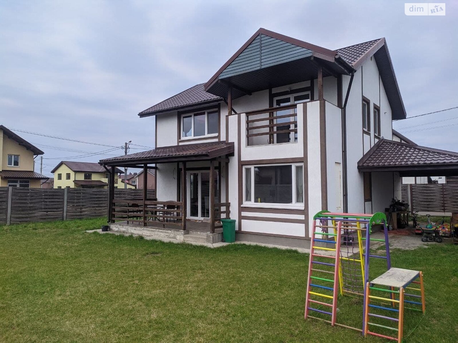 двоповерховий будинок з опаленням, 186.22 кв. м, СИП. Продаж у Безуглівці фото 1 двоповерховий будинок з опаленням, 186.22 кв. м, СИП. Продаж у Безуглівці фото 1