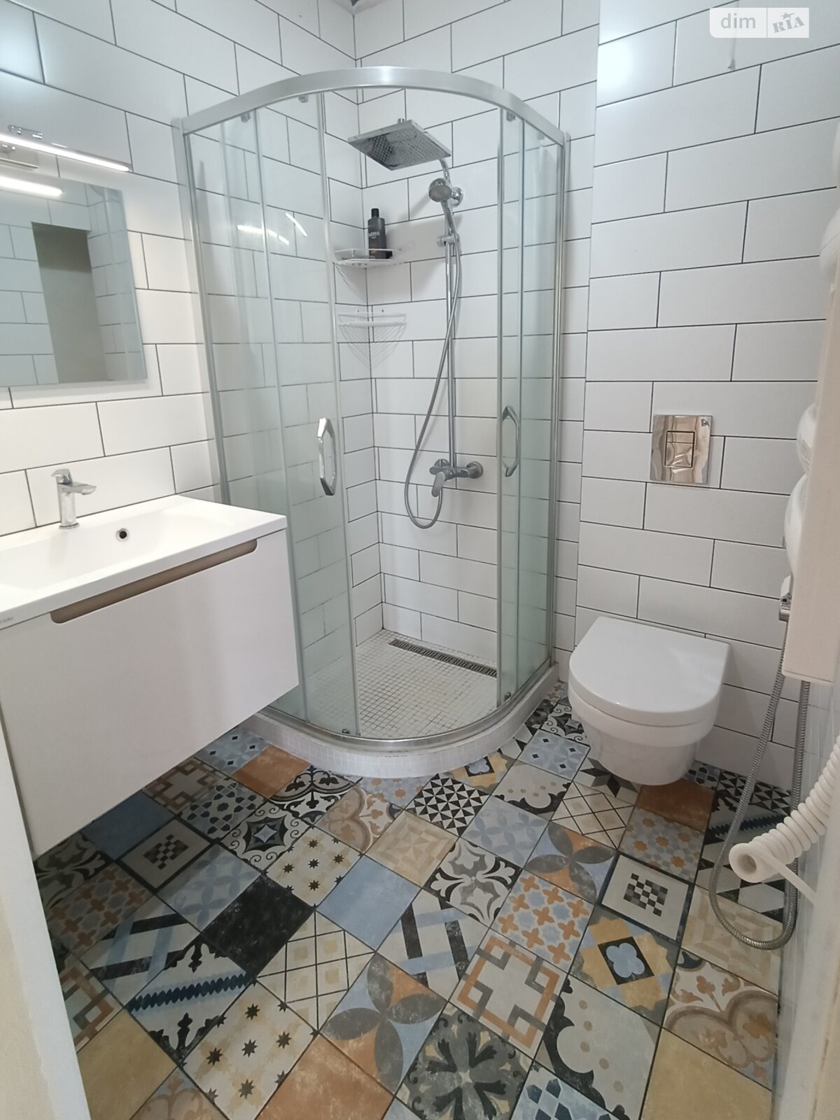 двоповерховий будинок з опаленням, 186.22 кв. м, СИП. Продаж у Безуглівці фото 1 двоповерховий будинок з опаленням, 186.22 кв. м, СИП. Продаж у Безуглівці фото 1