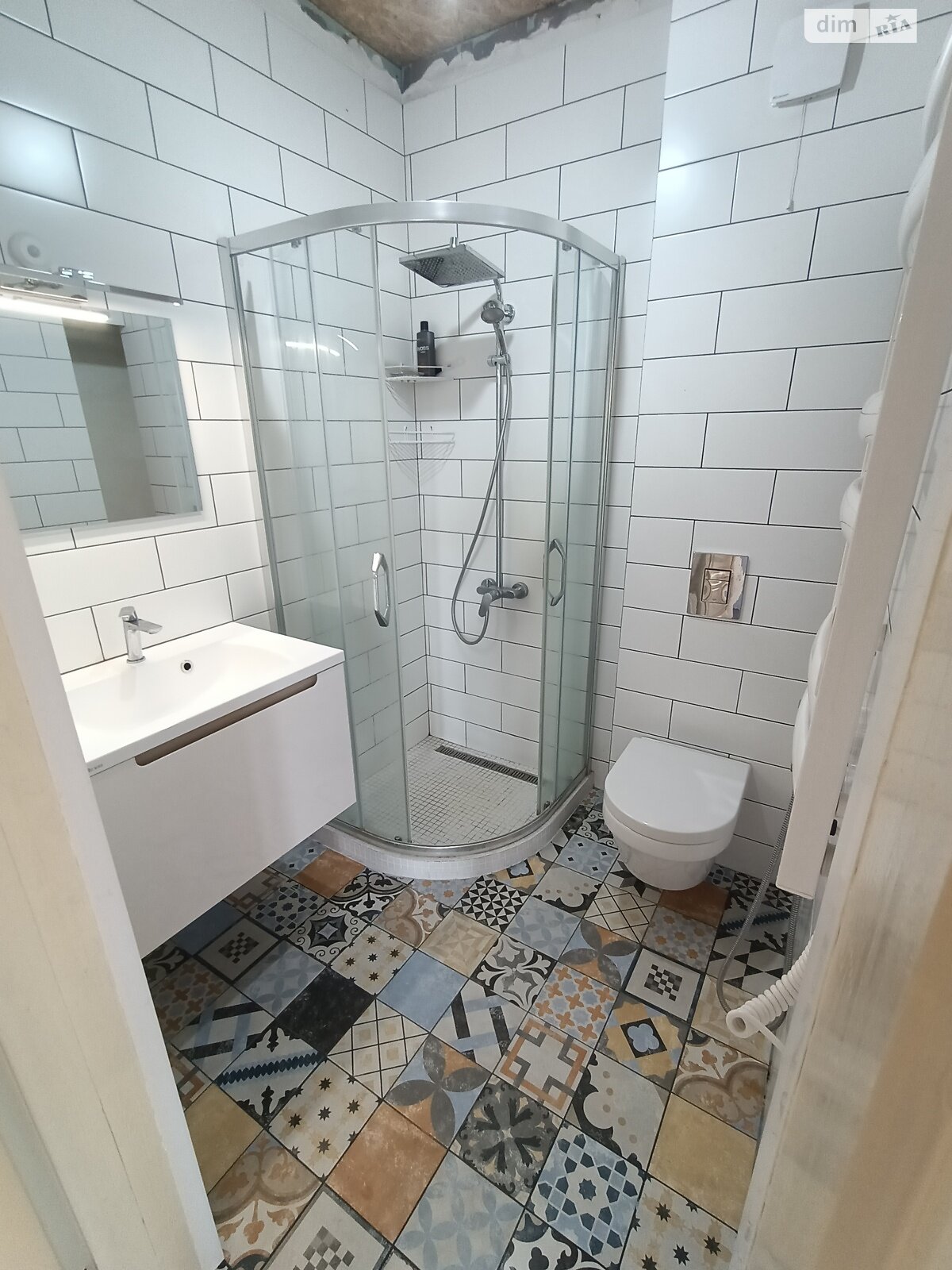 двоповерховий будинок з опаленням, 186.22 кв. м, СИП. Продаж у Безуглівці фото 1 двоповерховий будинок з опаленням, 186.22 кв. м, СИП. Продаж у Безуглівці фото 1