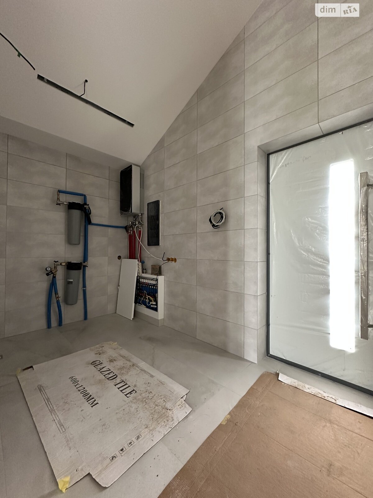 одноэтажный дом с отоплением, 106 кв. м, кирпич. Продажа в Безугловке фото 1 одноэтажный дом с отоплением, 106 кв. м, кирпич. Продажа в Безугловке фото 1