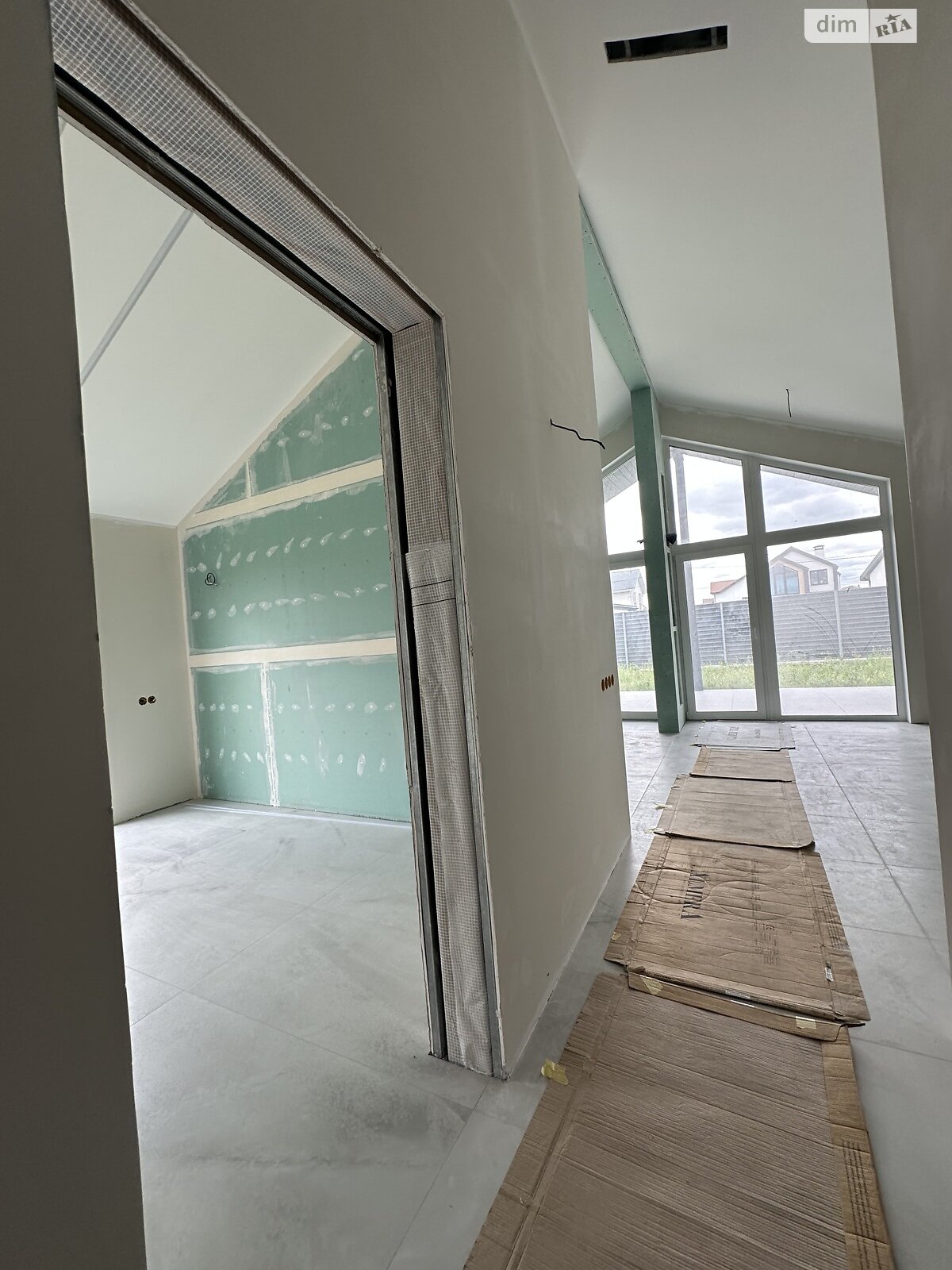 одноэтажный дом с отоплением, 106 кв. м, кирпич. Продажа в Безугловке фото 1 одноэтажный дом с отоплением, 106 кв. м, кирпич. Продажа в Безугловке фото 1