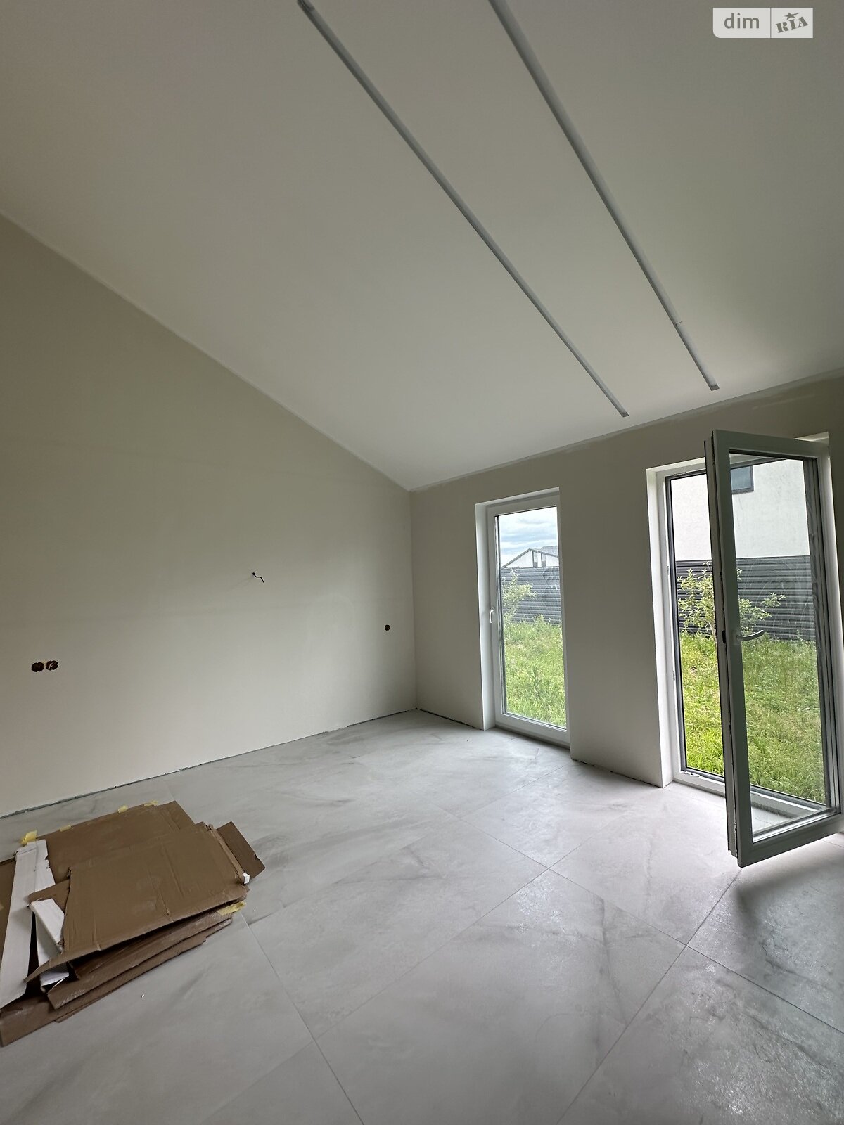 одноэтажный дом с отоплением, 106 кв. м, кирпич. Продажа в Безугловке фото 1 одноэтажный дом с отоплением, 106 кв. м, кирпич. Продажа в Безугловке фото 1