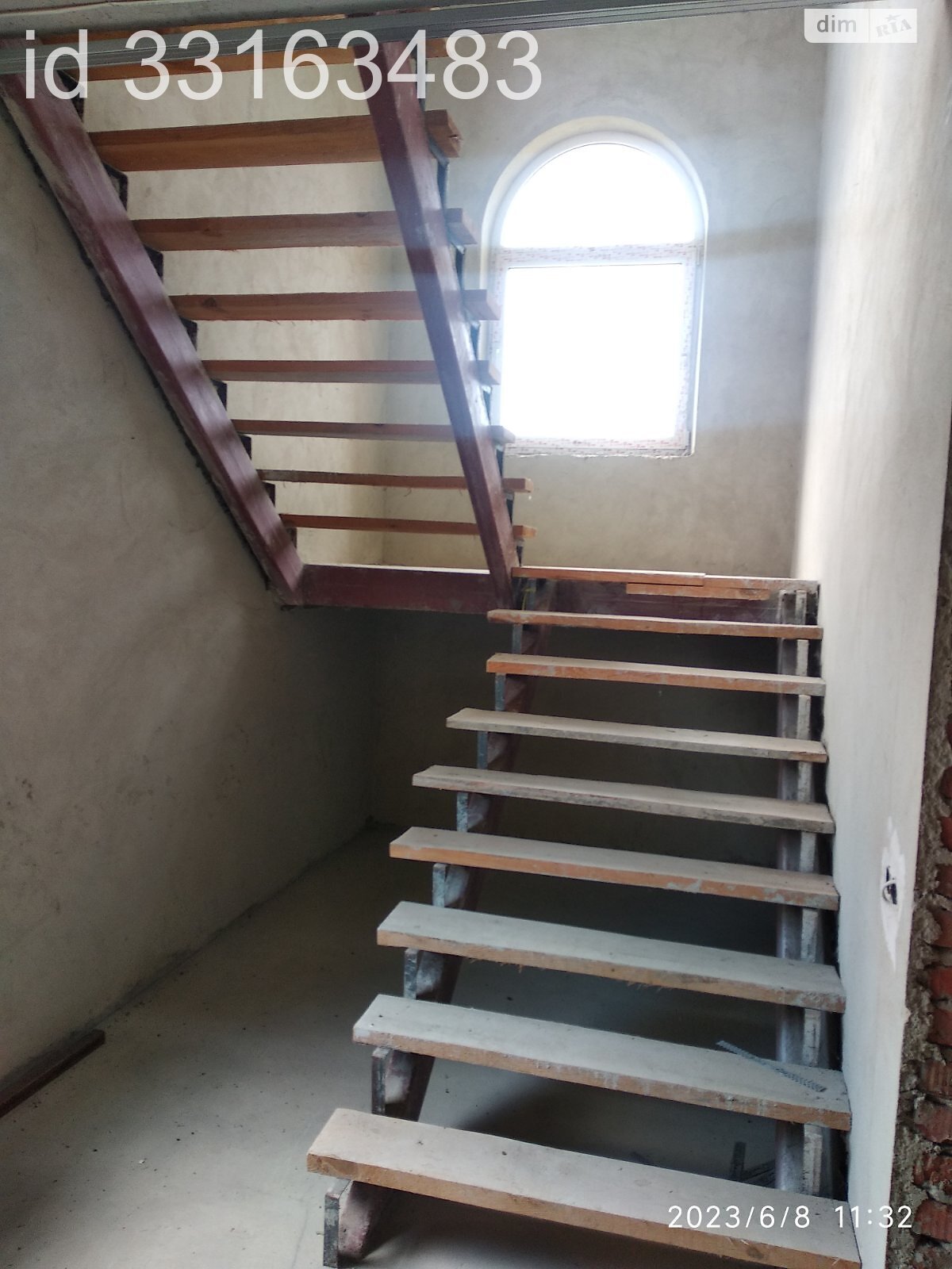 триповерховий будинок з верандою, 478 кв. м, кирпич. Продаж у Біліій фото 1 триповерховий будинок з верандою, 478 кв. м, кирпич. Продаж у Біліій фото 1