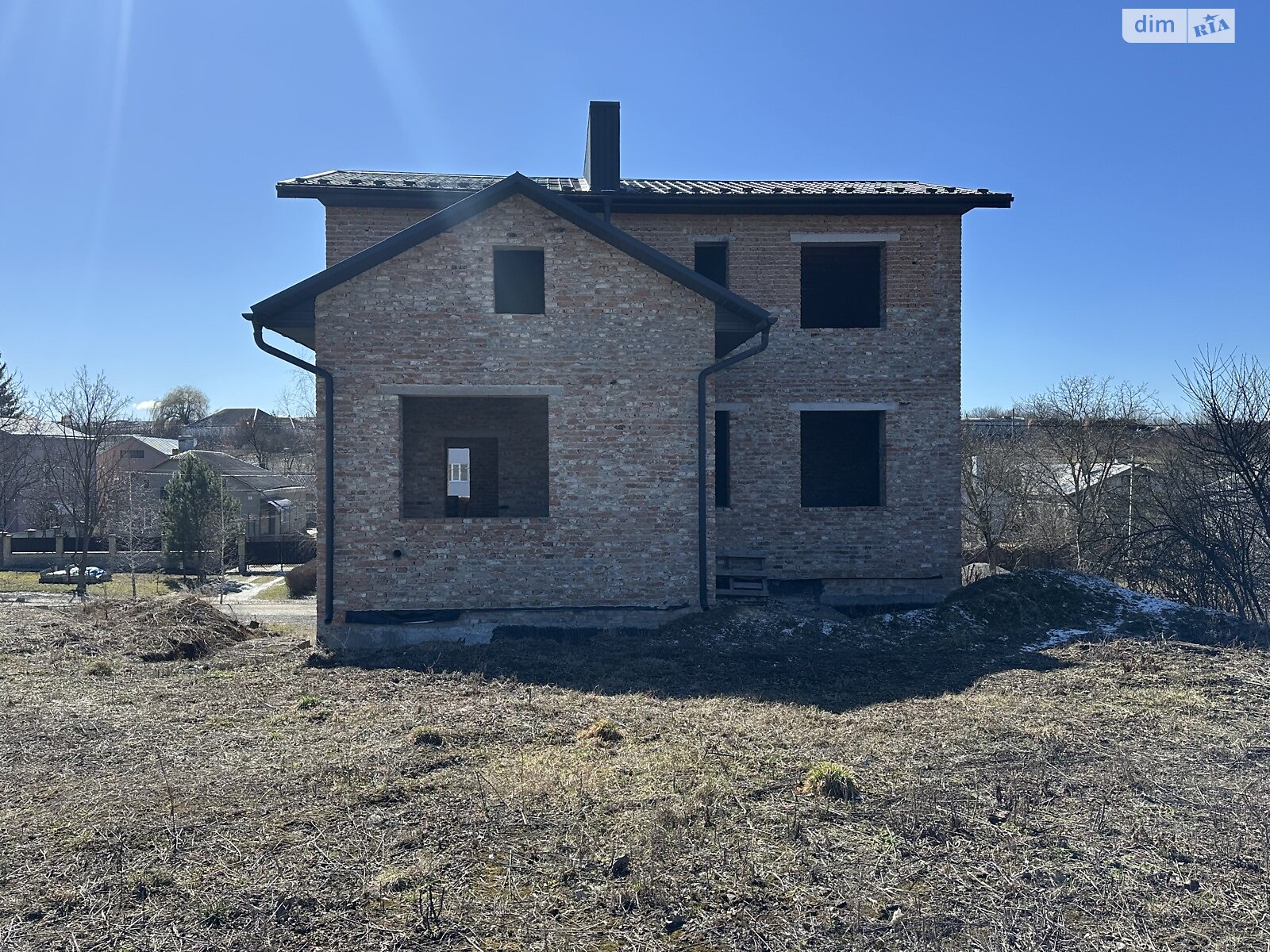 двухэтажный дом с верандой, 269.6 кв. м, кирпич. Продажа в Биле фото 1 двухэтажный дом с верандой, 269.6 кв. м, кирпич. Продажа в Биле фото 1