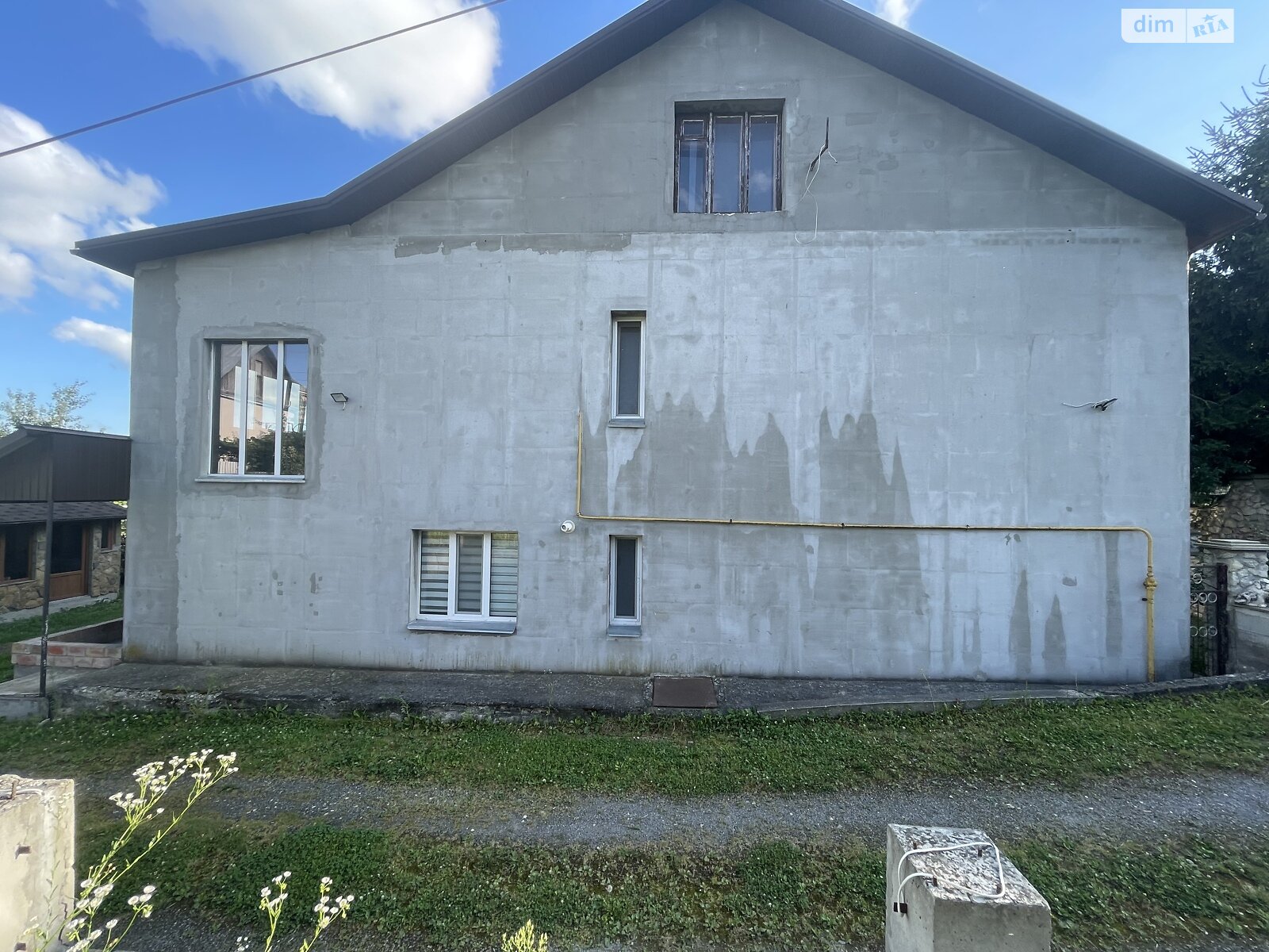 двухэтажный дом с гаражом, 199 кв. м, кирпич. Продажа в Биле фото 1