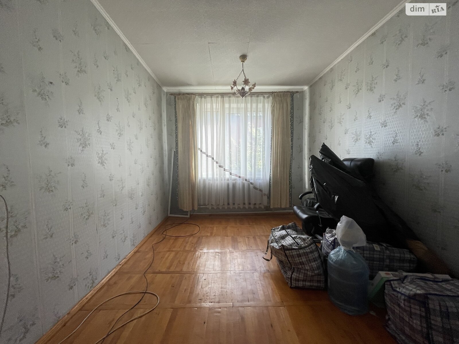 двухэтажный дом с гаражом, 199 кв. м, кирпич. Продажа в Биле фото 1