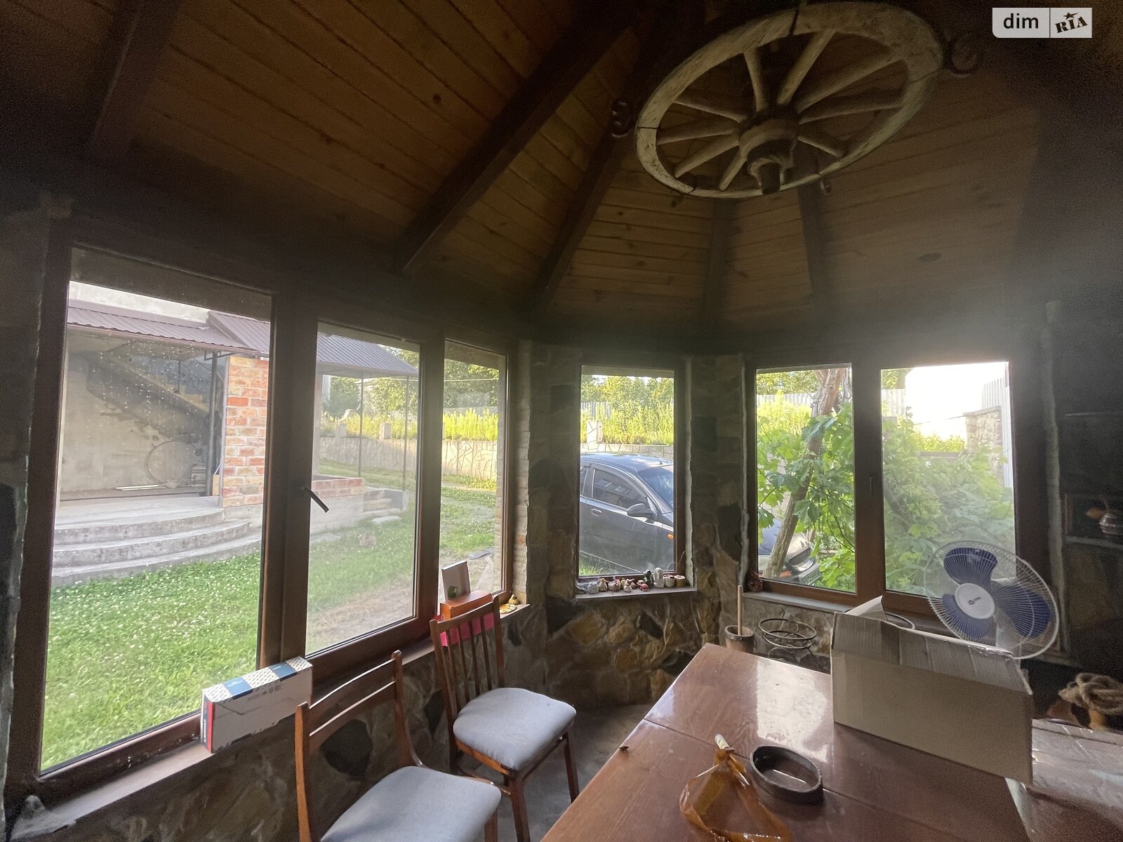 двухэтажный дом с гаражом, 199 кв. м, кирпич. Продажа в Биле фото 1