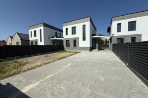 двухэтажный дом с балконом, 120 кв. м, кирпич. Продажа в Бирках фото 2