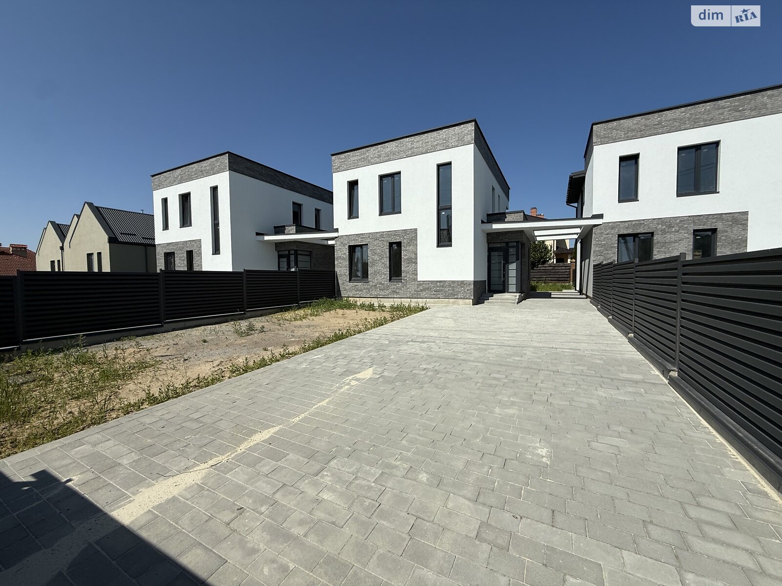 двухэтажный дом с балконом, 120 кв. м, кирпич. Продажа в Бирках фото 1 двухэтажный дом с балконом, 120 кв. м, кирпич. Продажа в Бирках фото 1