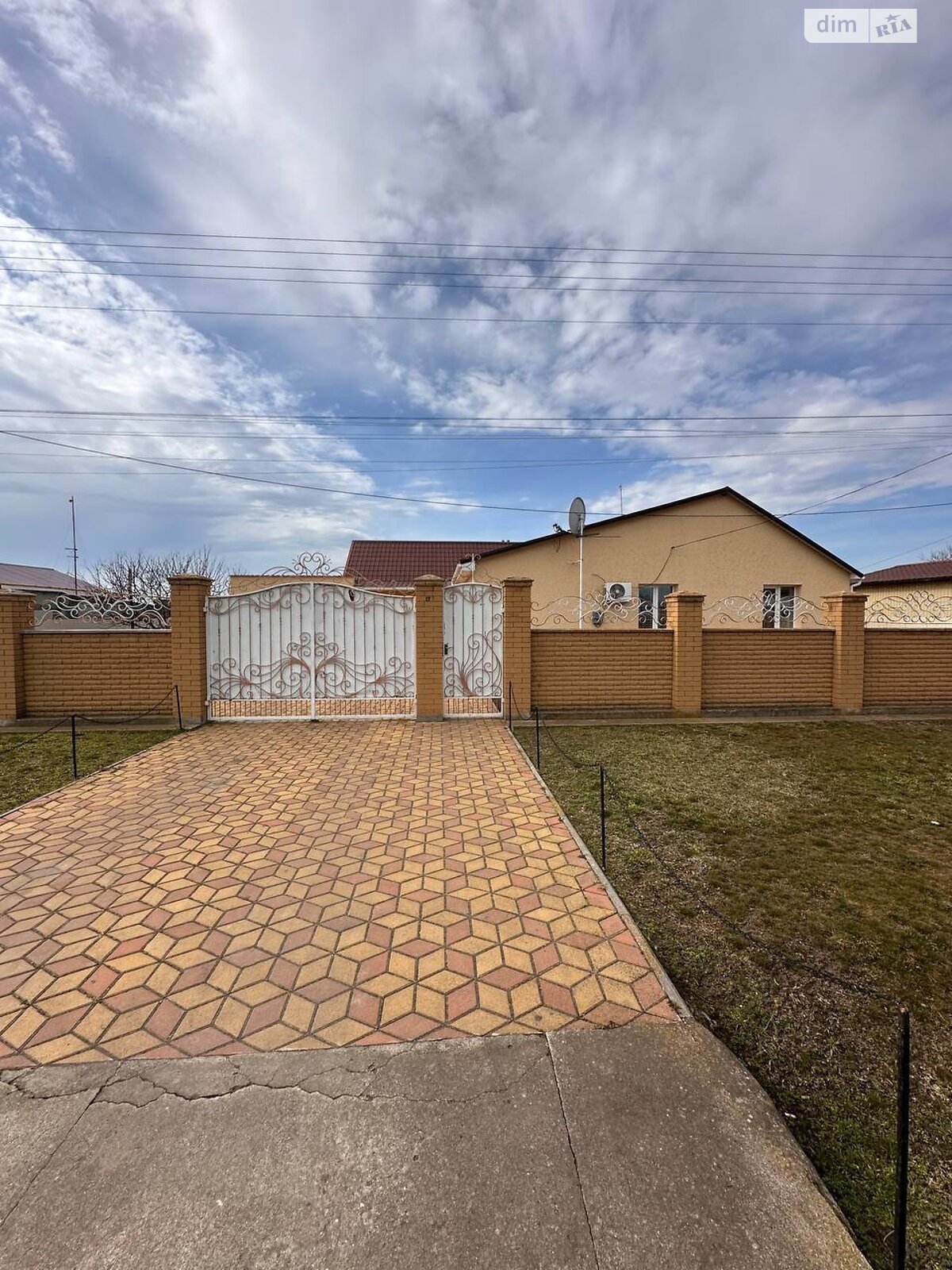 одноэтажный дом с отоплением, 121.9 кв. м, кирпич. Продажа в Благодатном фото 1 одноэтажный дом с отоплением, 121.9 кв. м, кирпич. Продажа в Благодатном фото 1