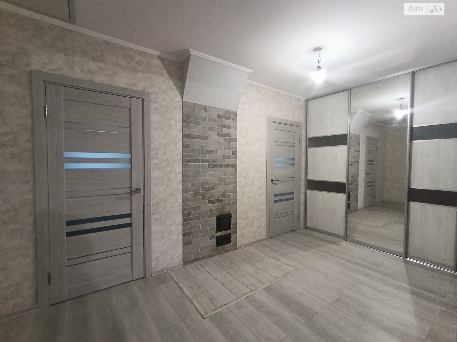 одноповерховий будинок з гаражем, 100 кв. м, цегла. Продаж в Благодатне фото 1