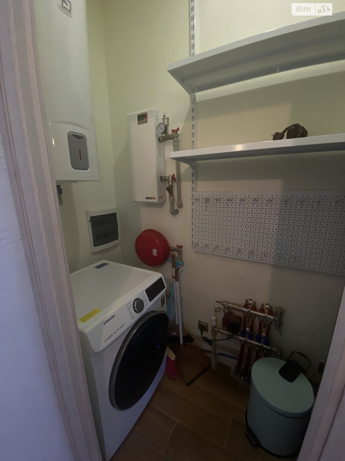 двухэтажный дом с отоплением, 110 кв. м, кирпич. Продажа в Блиставице фото 1 двухэтажный дом с отоплением, 110 кв. м, кирпич. Продажа в Блиставице фото 1